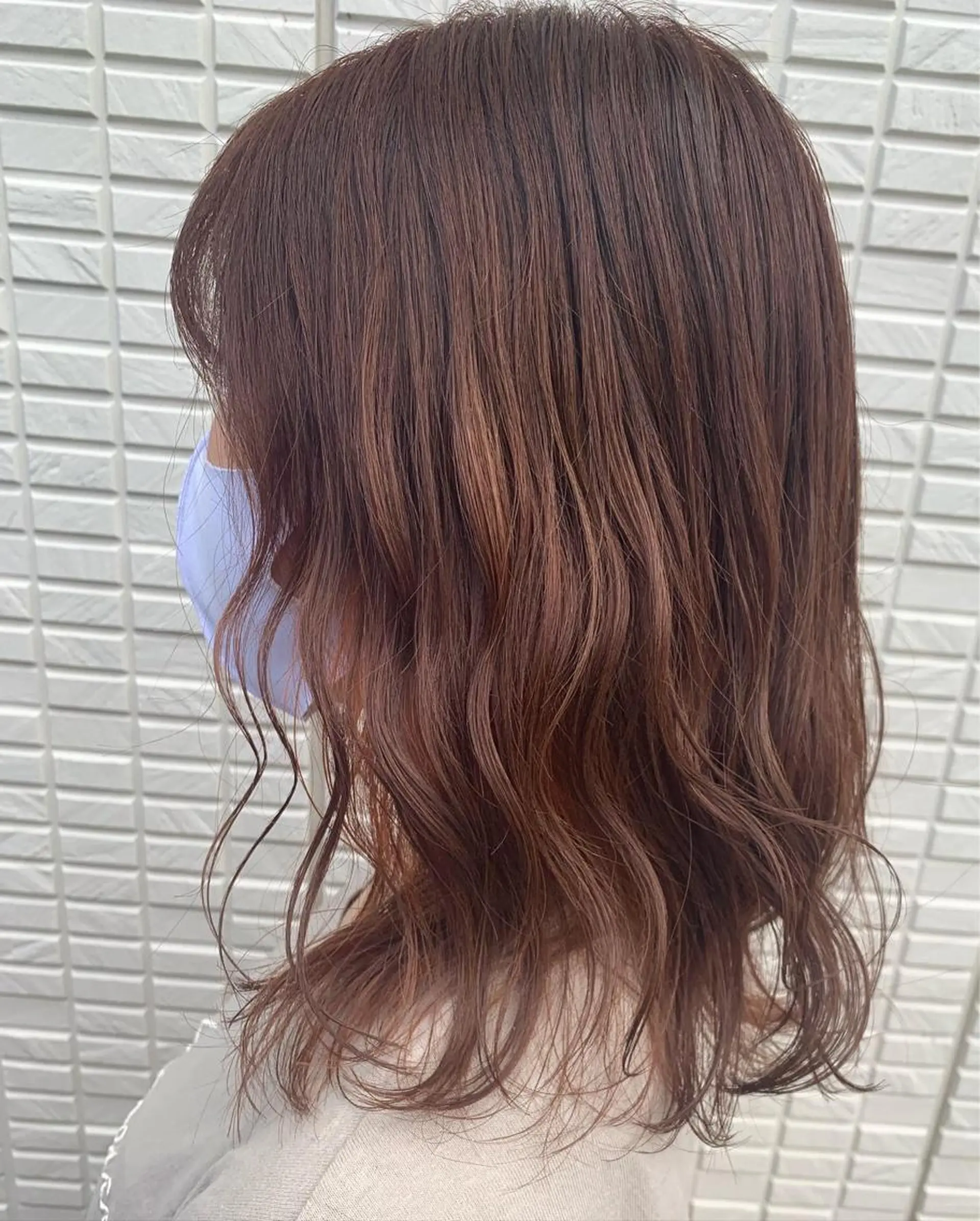 ミディアム カラー オレンジ 菅野 愛のヘアスタイル