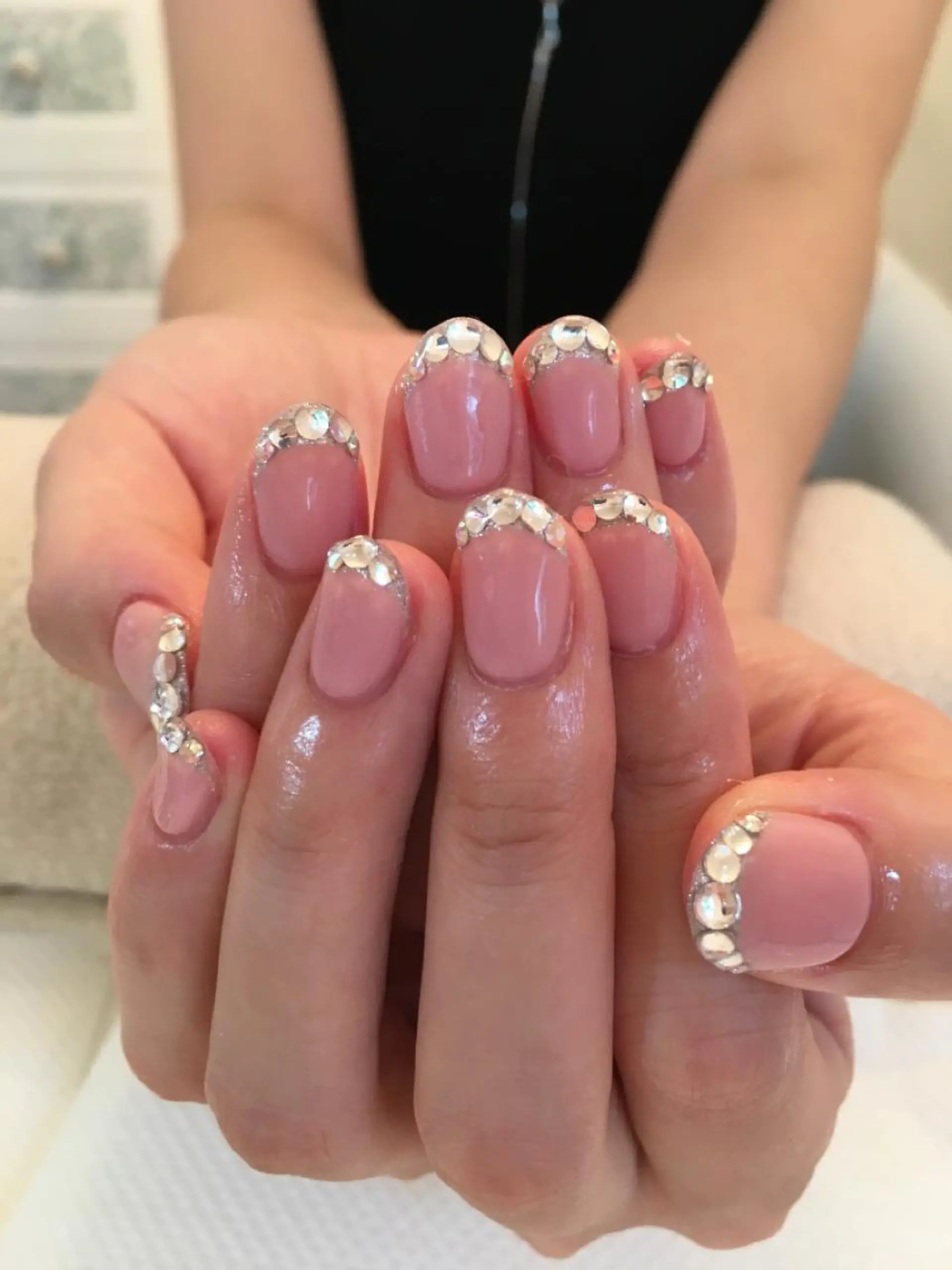 ネイル フレンチネイル ガラスフレンチ ストーンネイル ネイルサロン ショコラのネイルデザイン