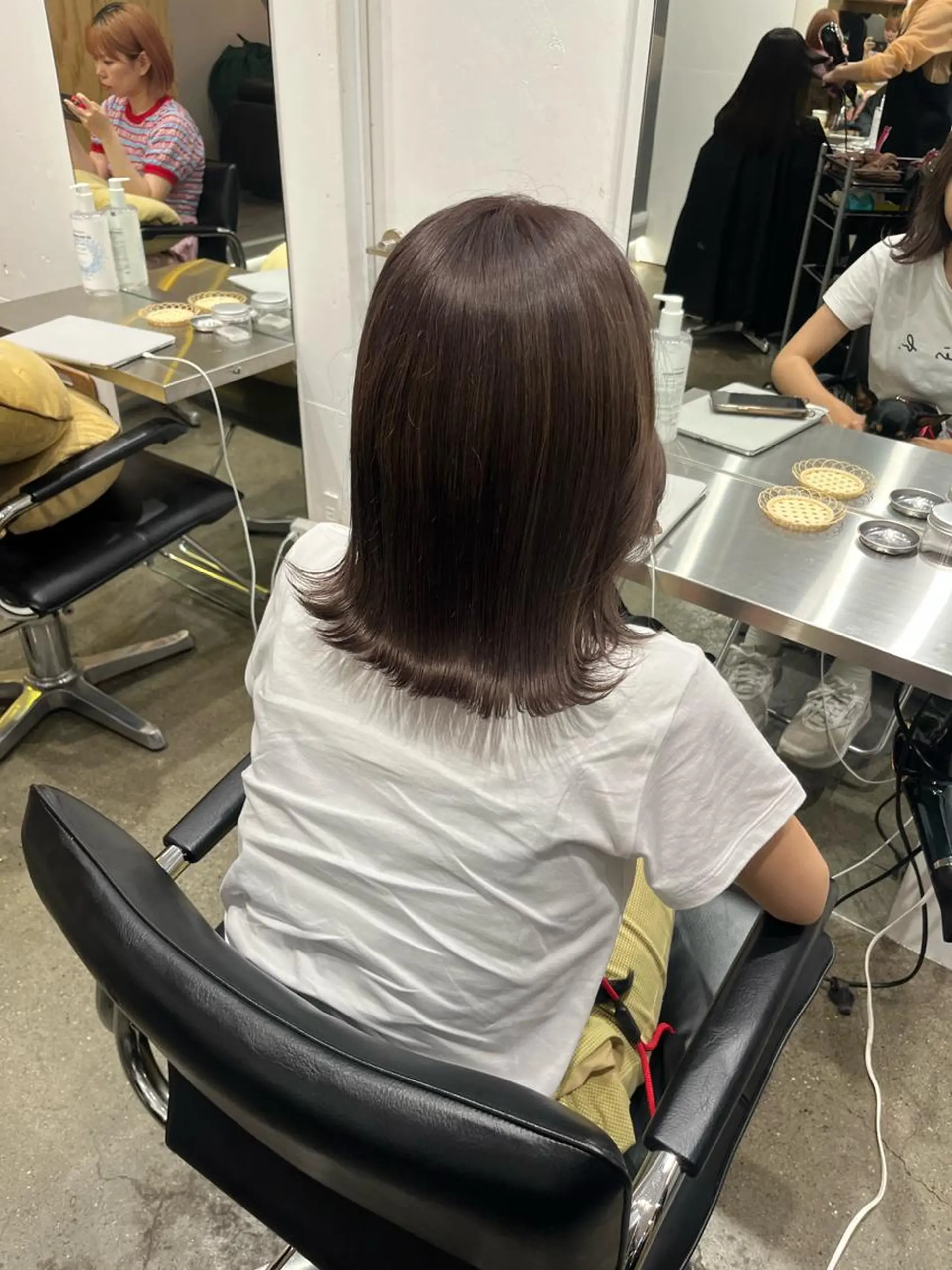 ミディアム カラー ブリーチ 新宿 似合わせカラー HINAのヘアスタイル