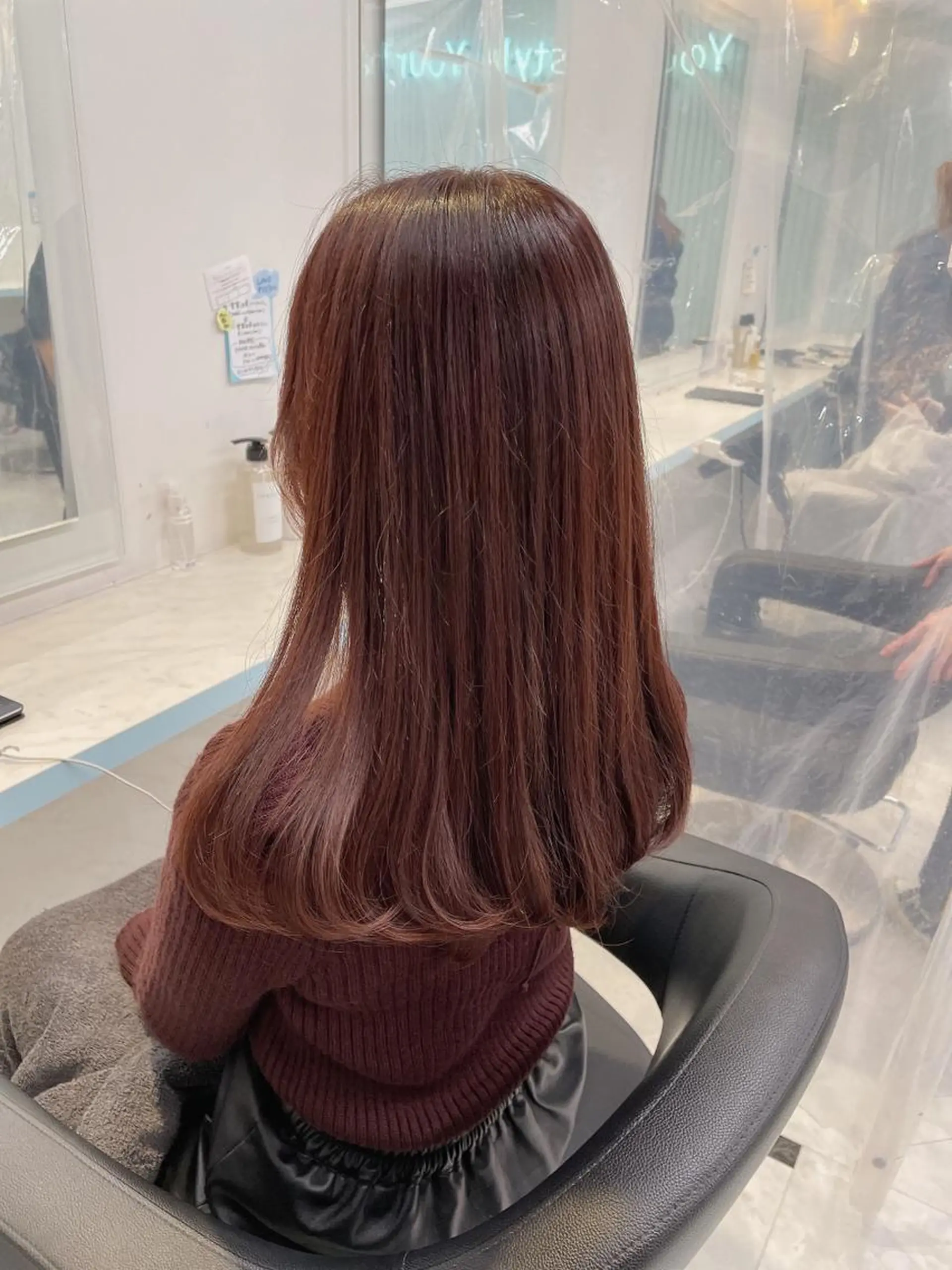 ミディアム サロウィン新宿三丁目East所属・顔周りレイヤー/新宿 /モテ艶カラー/航介のヘアスタイル