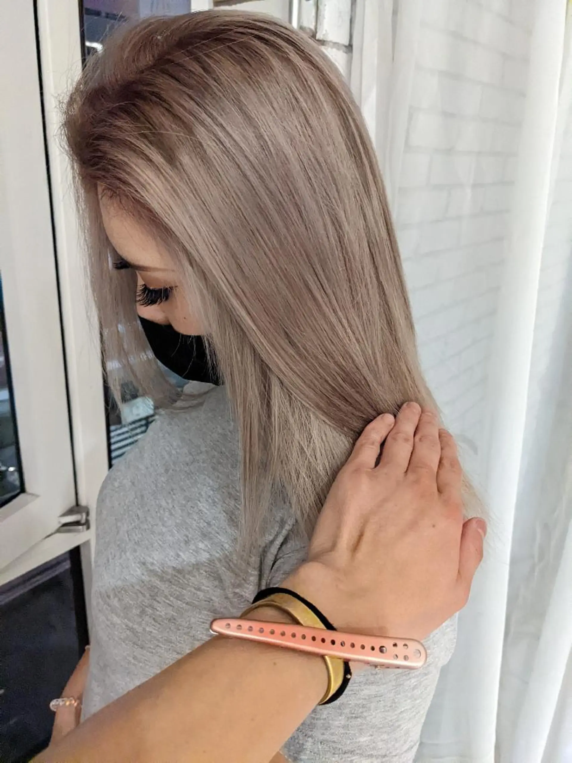 カラー セミロング ヘアカラー nameless髪質 改善ブリーチ心斎橋のヘアスタイル