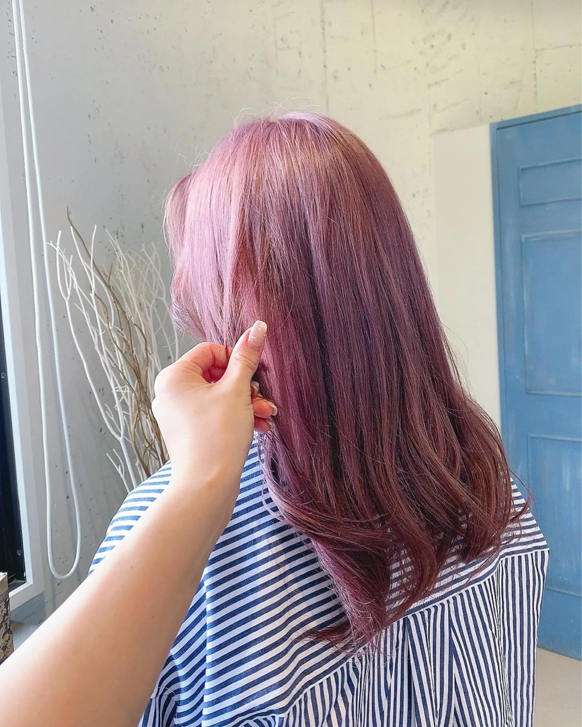 セミロング カラー カット ヘアカラー 透明感ハイトーン🦄 キラ🌈のヘアスタイル