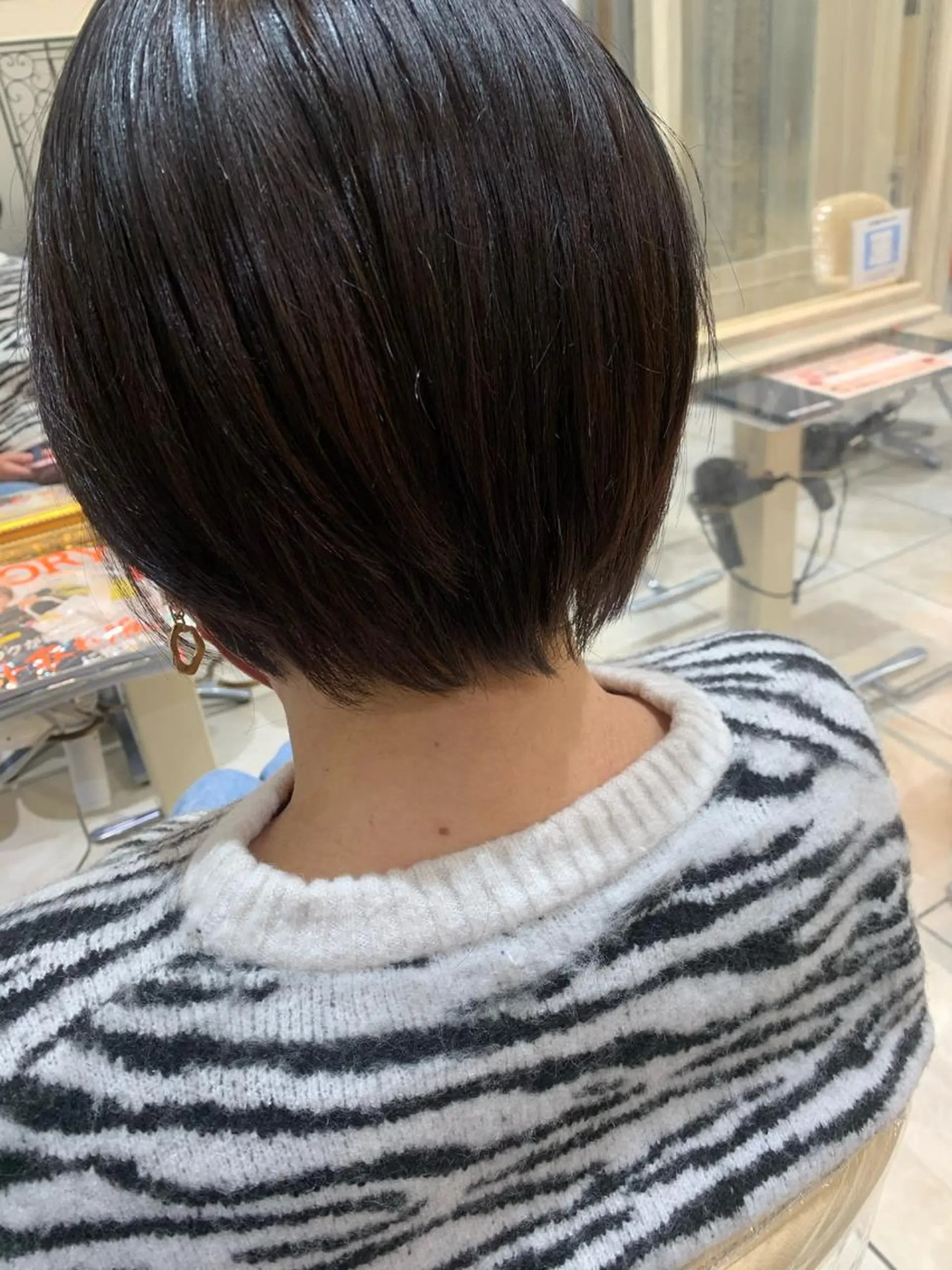 ショート 岩井 七香のヘアスタイル