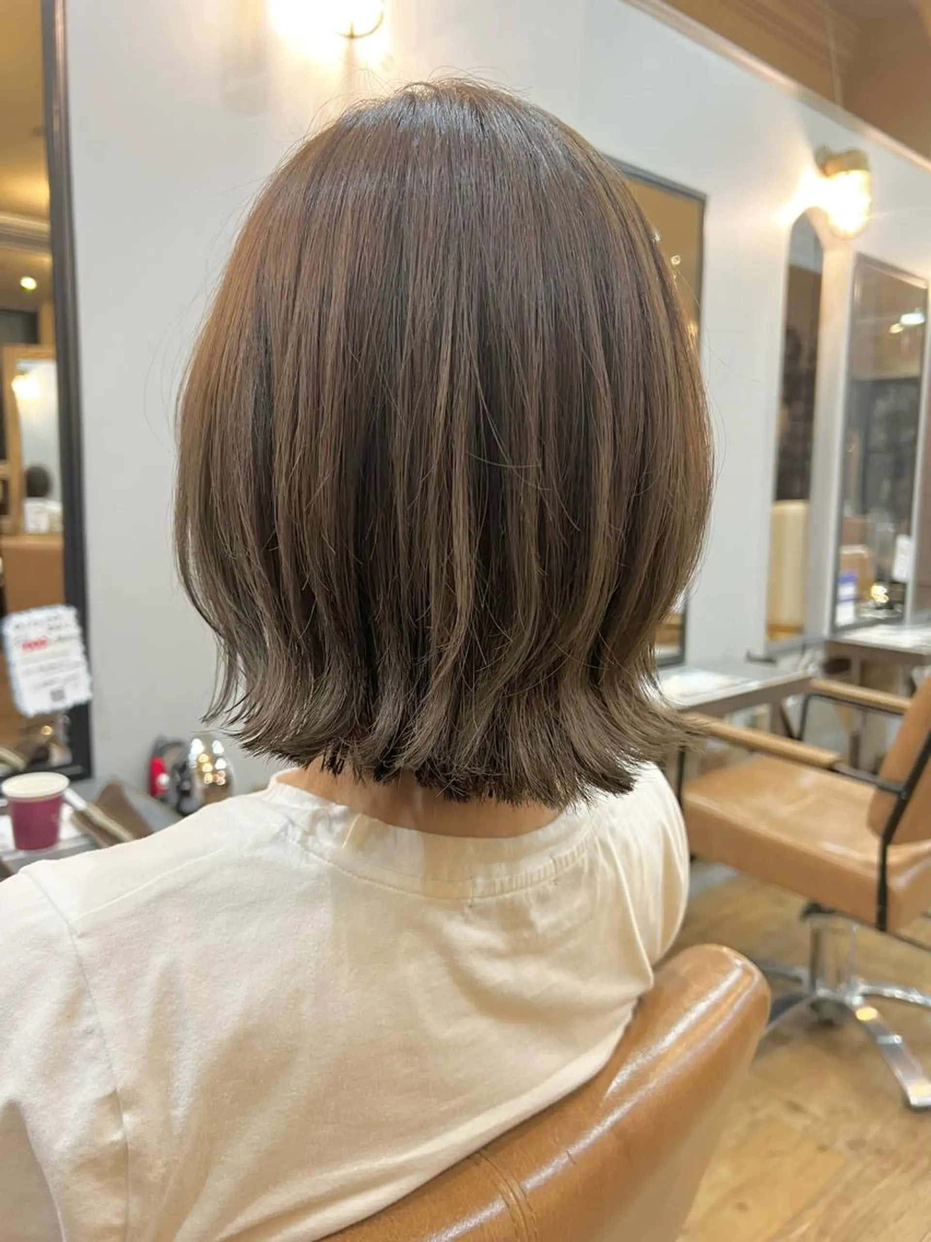 ショート カラー ボブ くびれヘア レイヤーカット 外ハネヘア SHIAN 八王子 🦋小林 美羅🦋のヘアスタイル