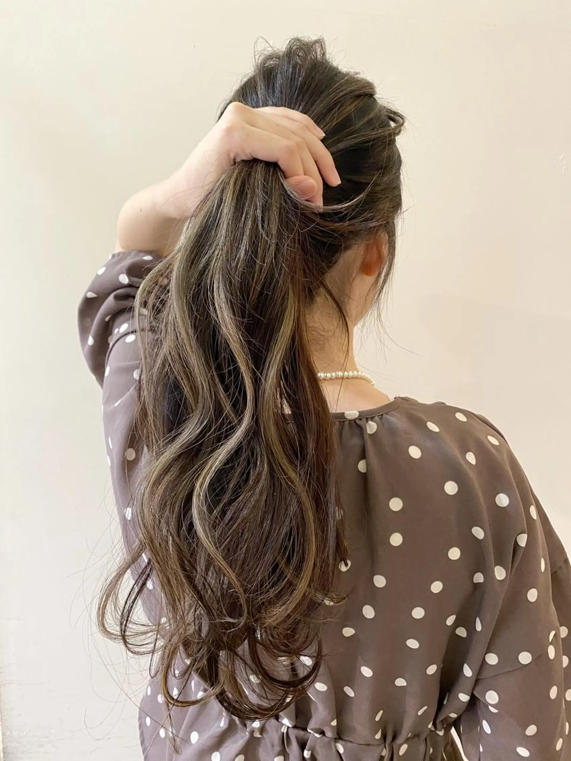 ロング カラー ヘアカラー トリートメント 服部 樹季のヘアスタイル