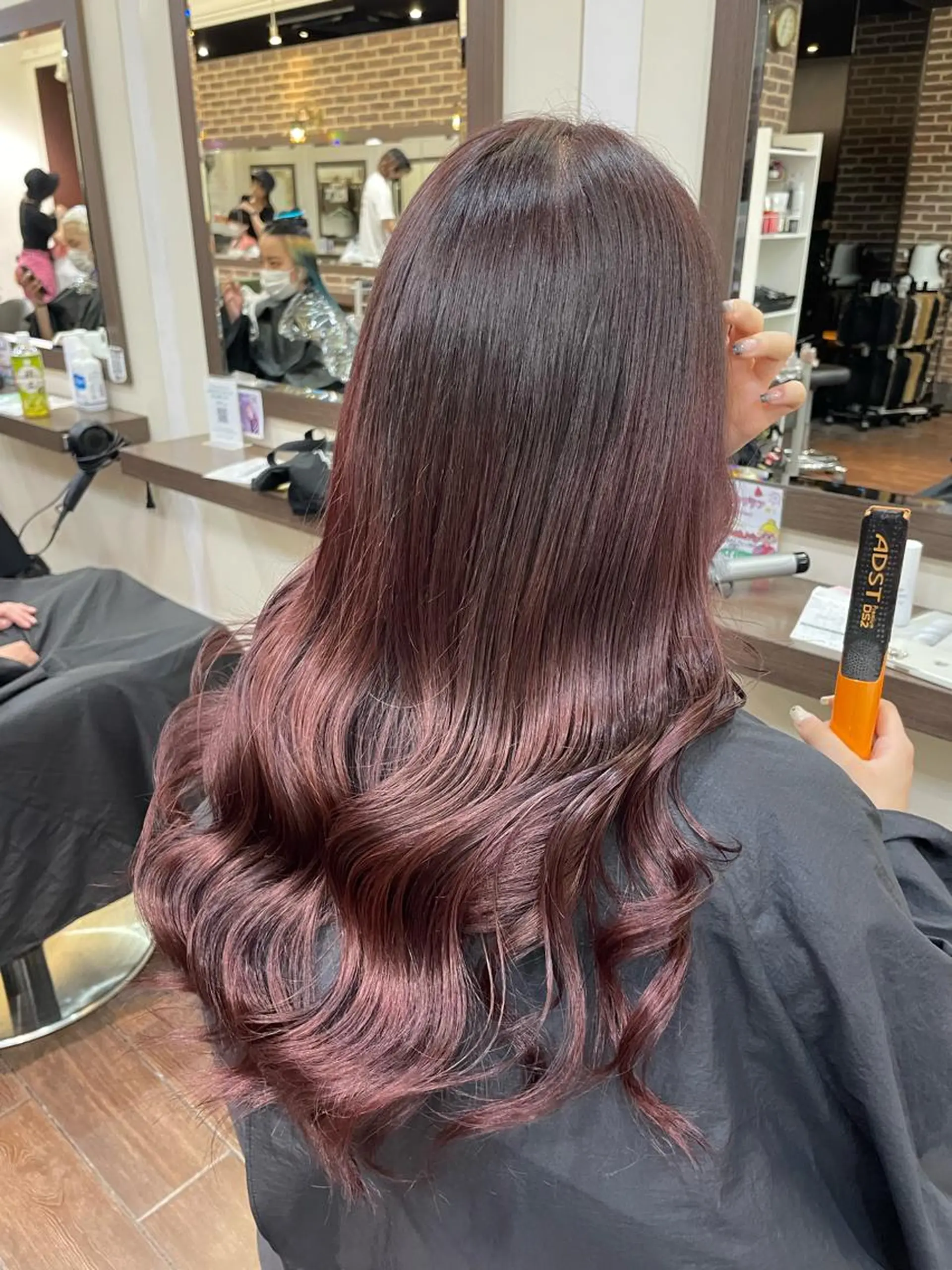 ロング 個性派ネイル 🌼 ハルカ ♡の眉毛・アイブロウイメージ