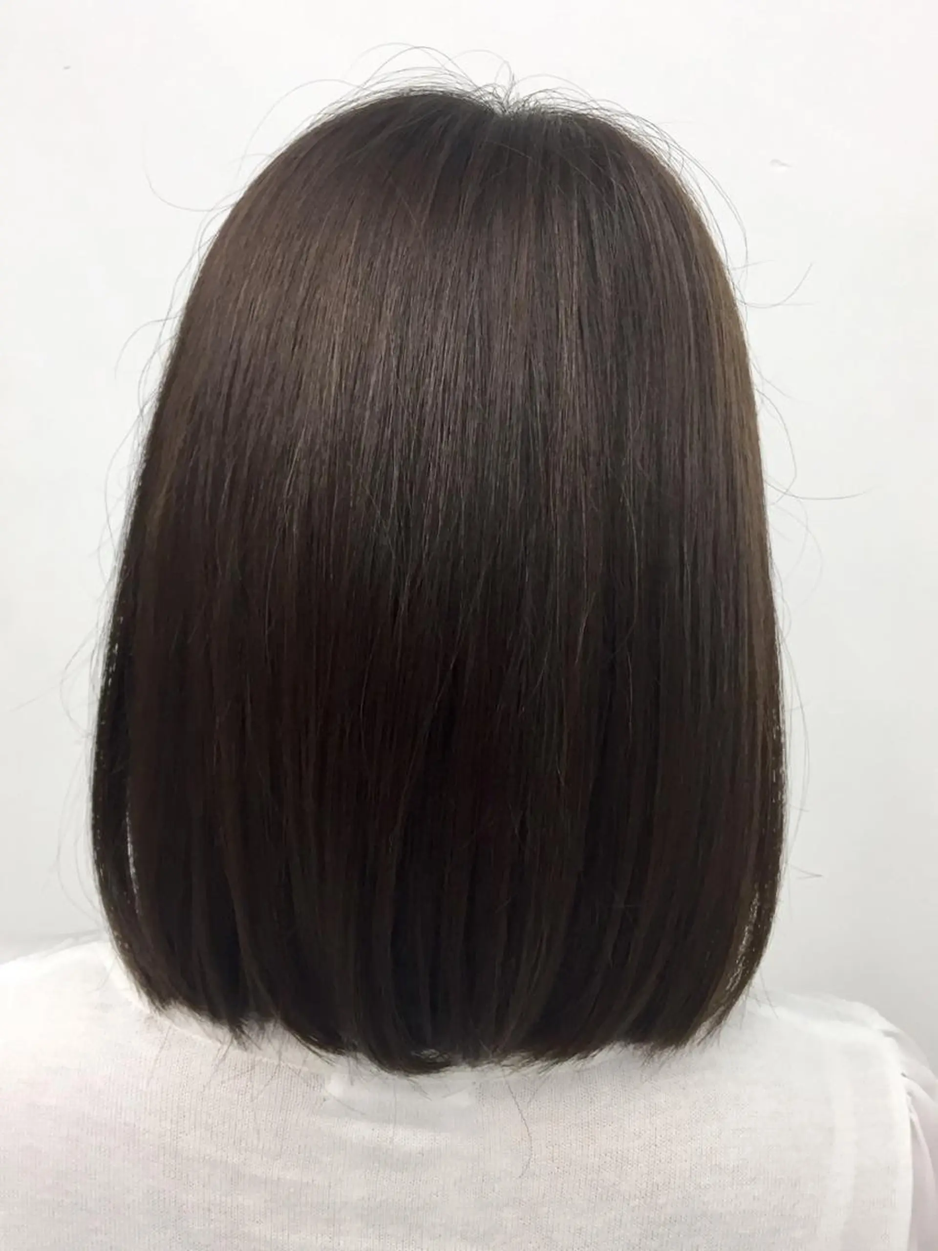 ミディアム カラー グレージュ 岩崎 裕司のヘアスタイル