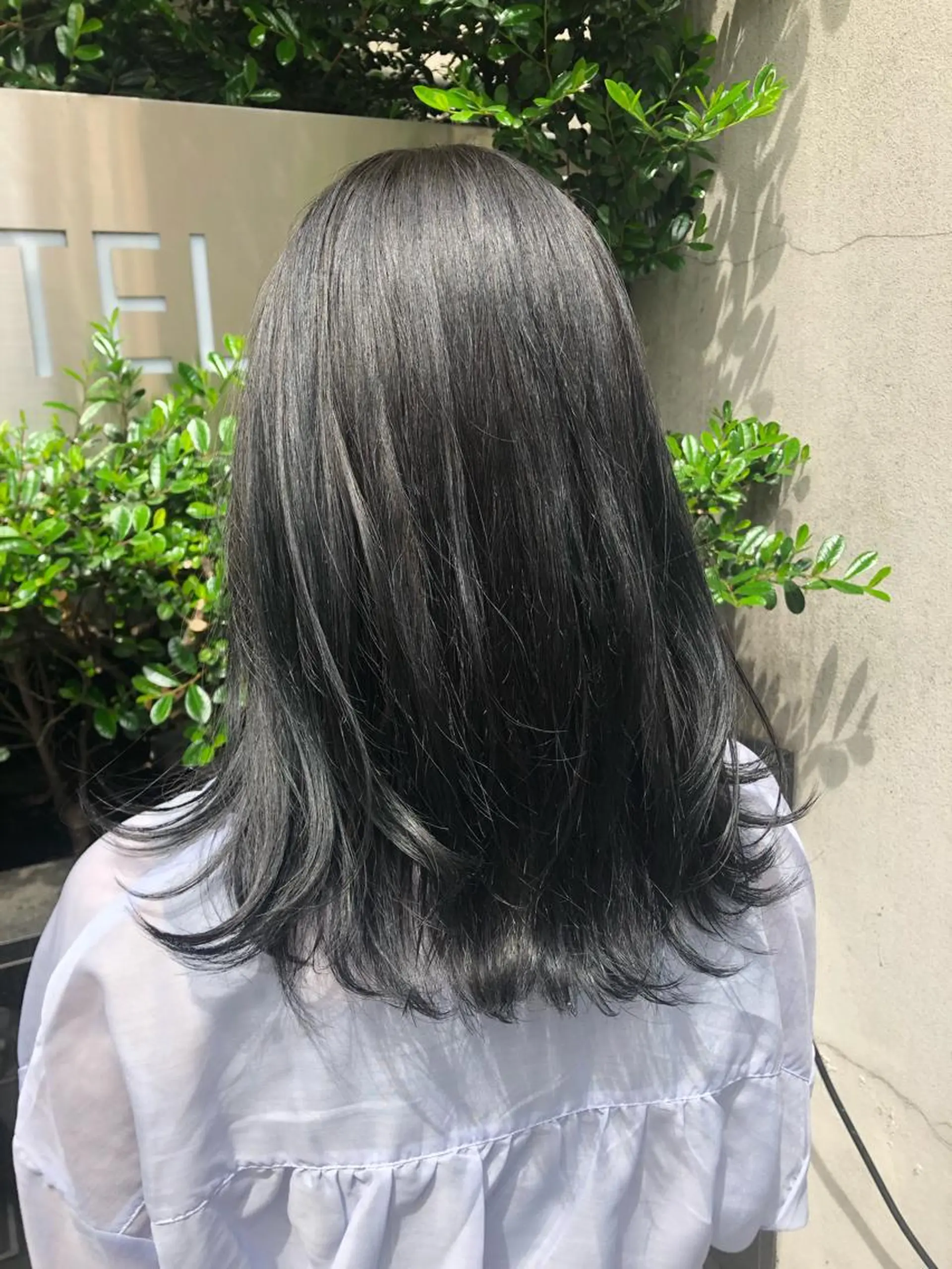 ミディアム ヘアカラー トリートメント ボブ/縮毛矯正/ レイヤー/塚田のヘアスタイル