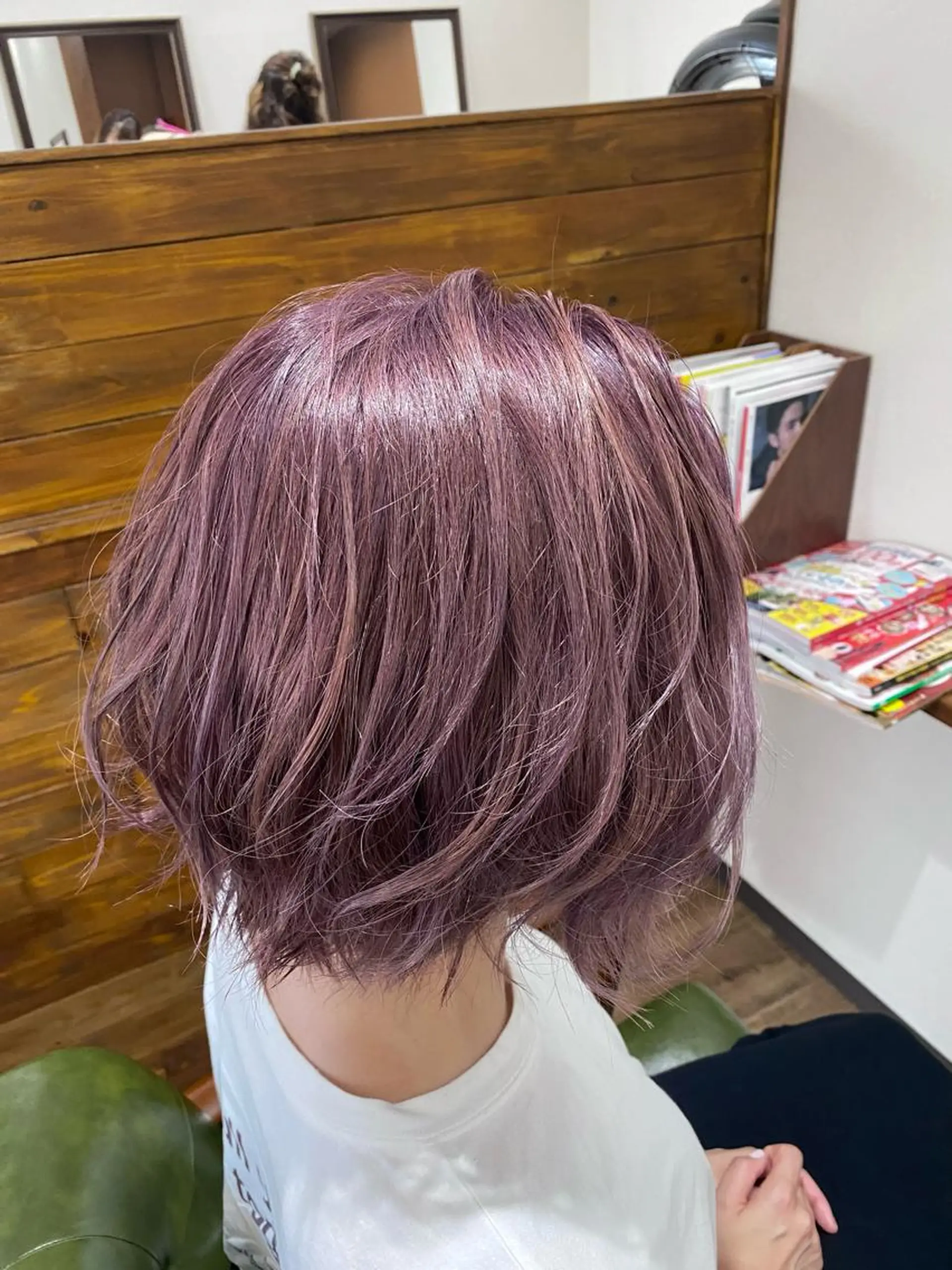 ショート カラー ピンクカラー バイオレットカラー カット ヘアカラー トリートメント Rug Relief 吉田のヘアスタイル
