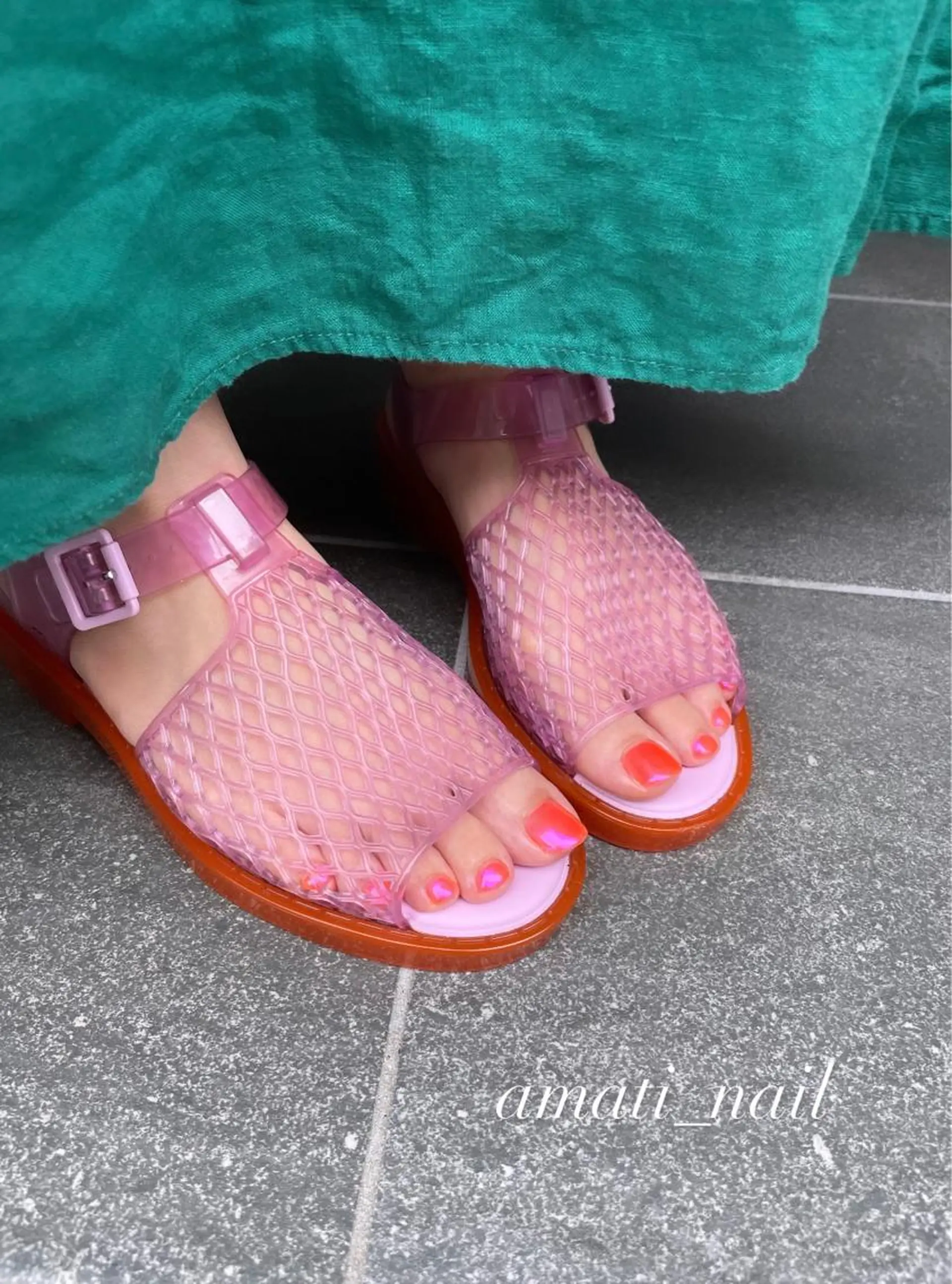 ネイル クリアネイル フットネイル ジェルネイル グラデーション マグネットネイル フットネイル amati_nail TAKAKOのネイルデザイン