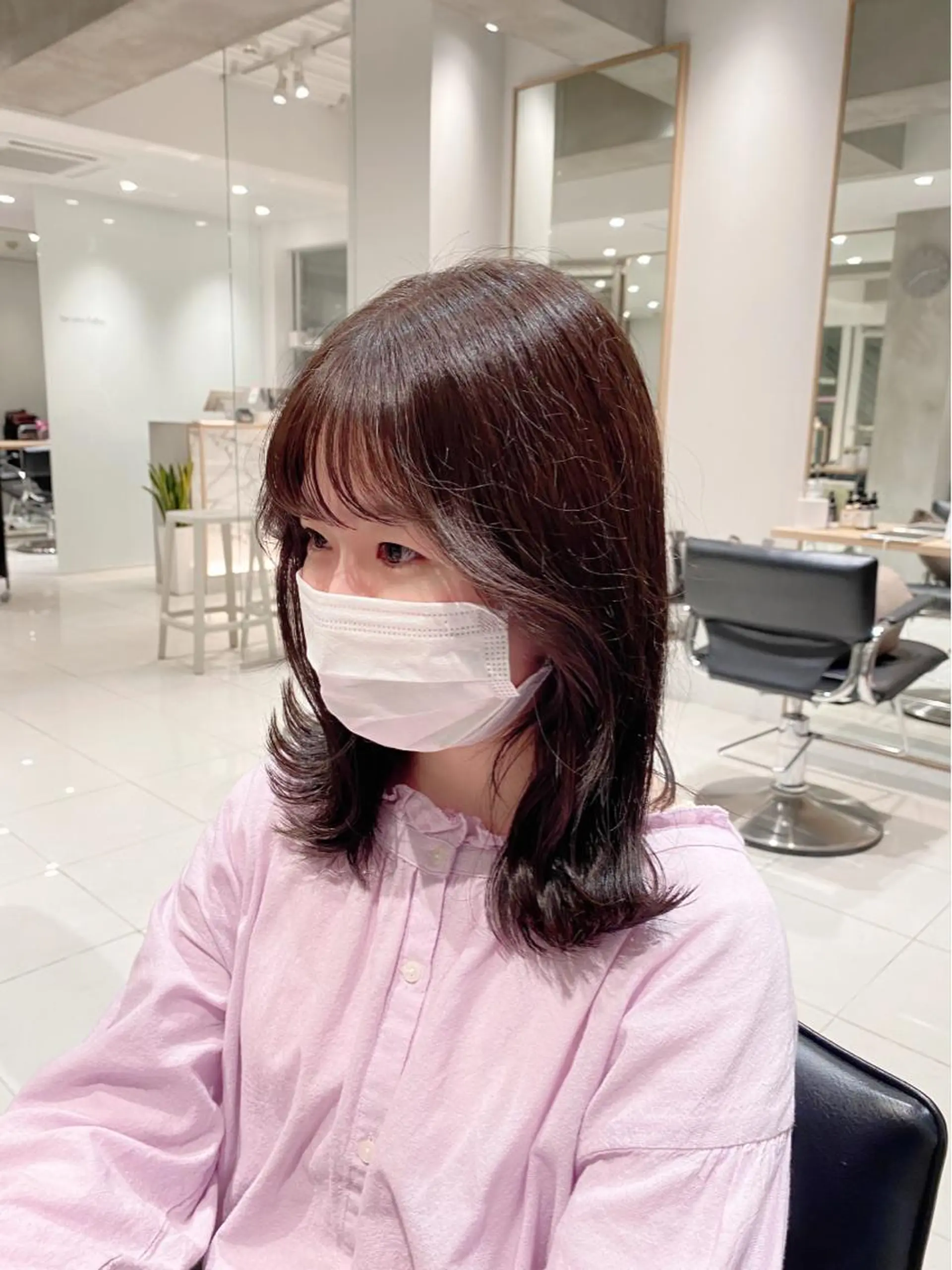 ミディアム カラー ヘアアレンジ 赤み消しグレージュ 🫒ｒｅｏｎのヘアスタイル