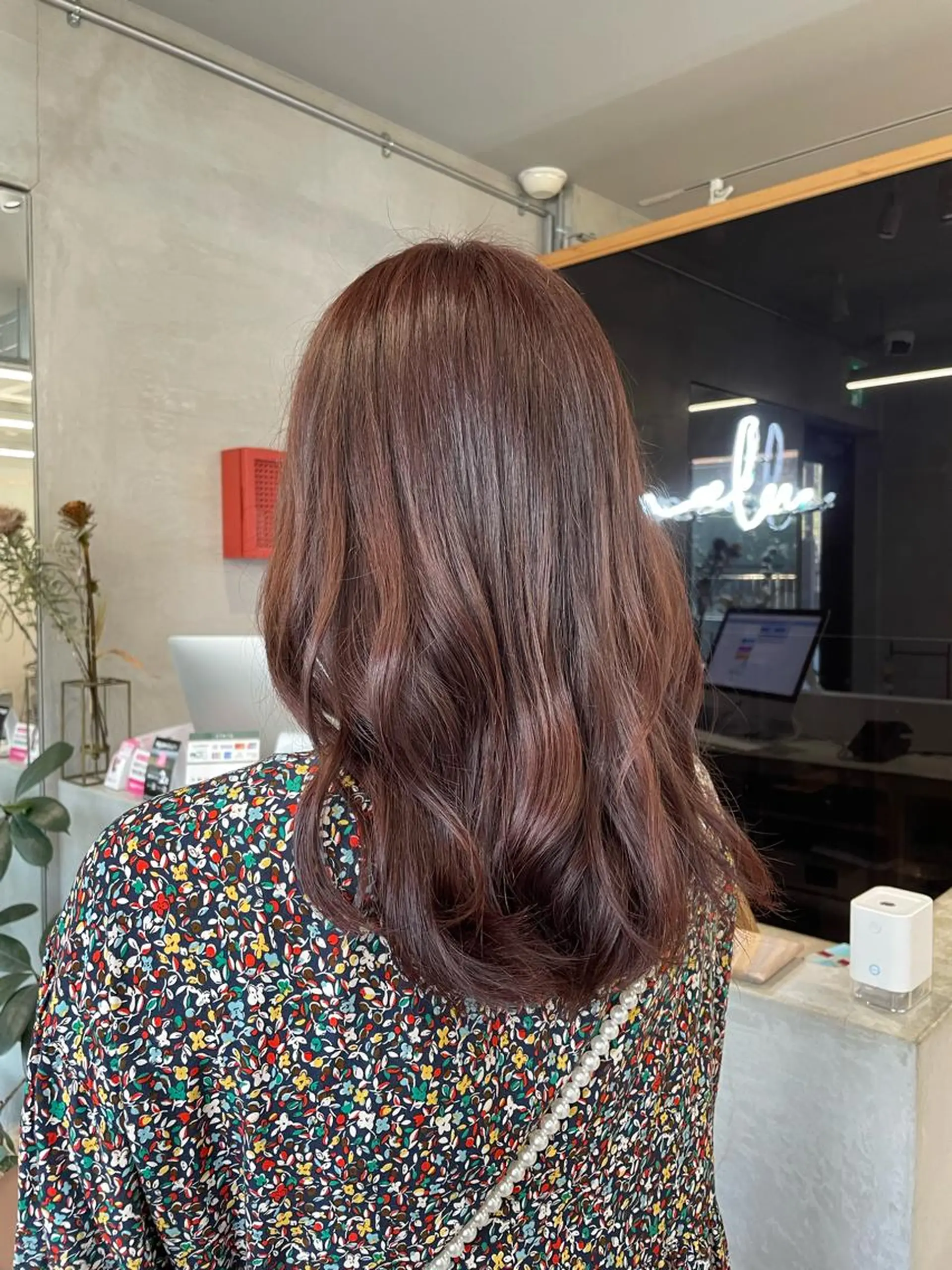 セミロング カラー ベージュカラー ピンクカラー ピンクベージュ 鶴井 美空のヘアスタイル