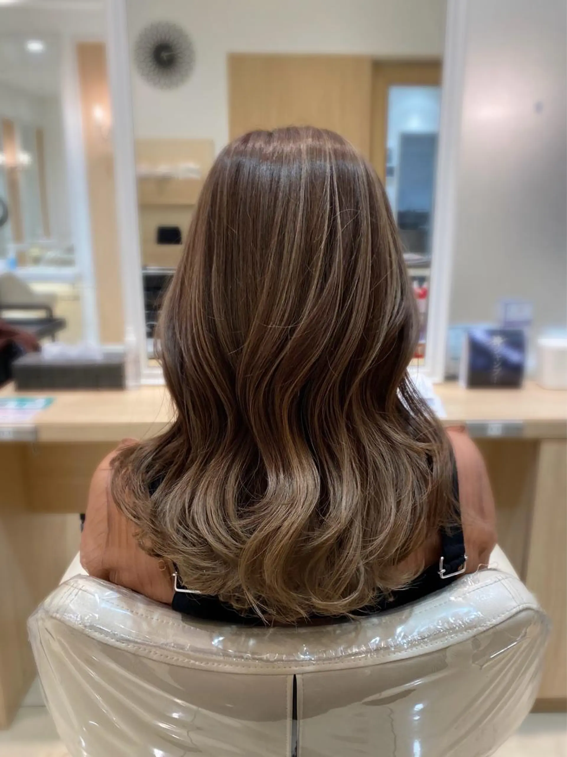 セミロング カラー Ash中目黒店 榊間茜のヘアスタイル