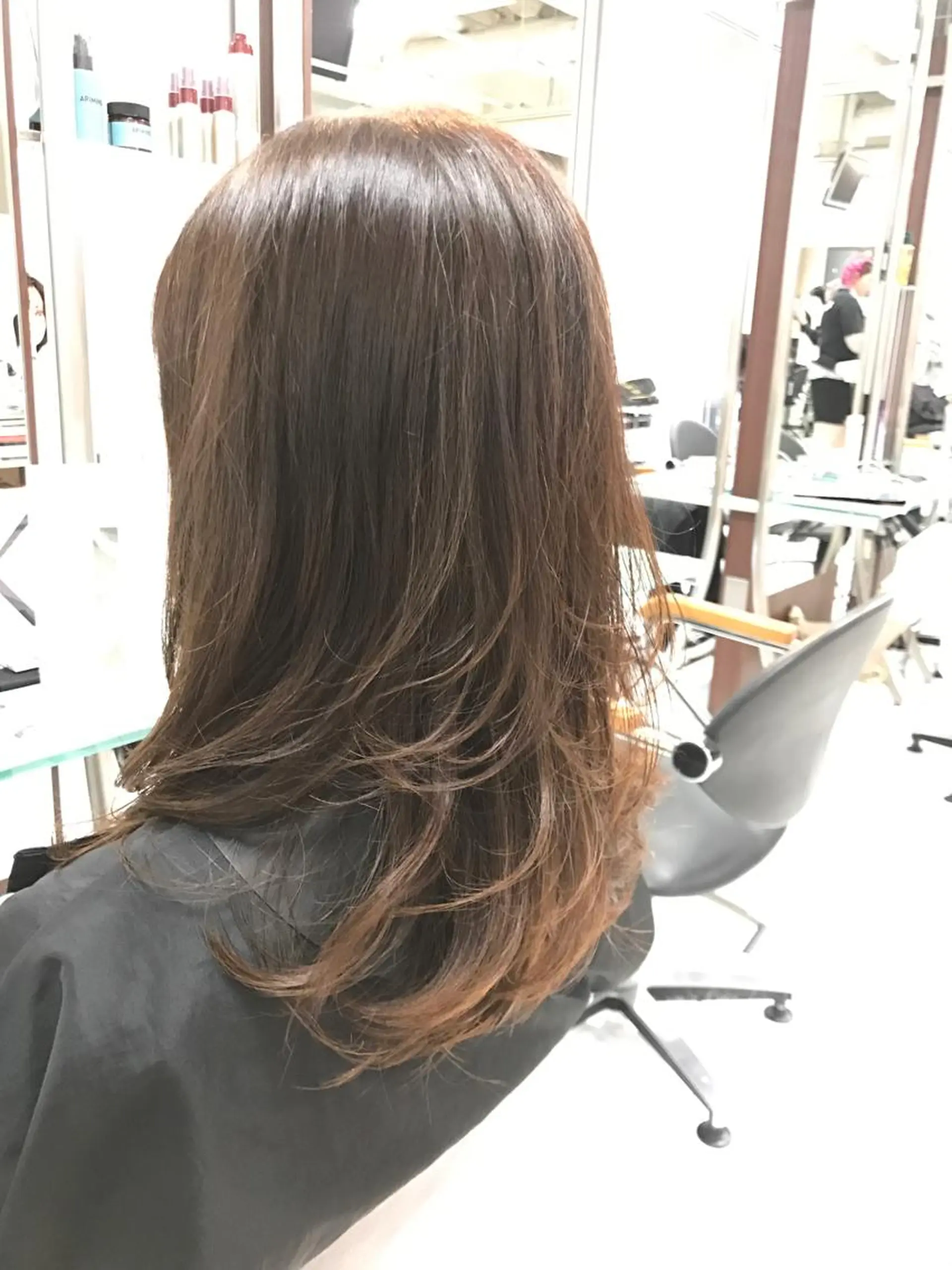 セミロング 大石 さやかのヘアスタイル