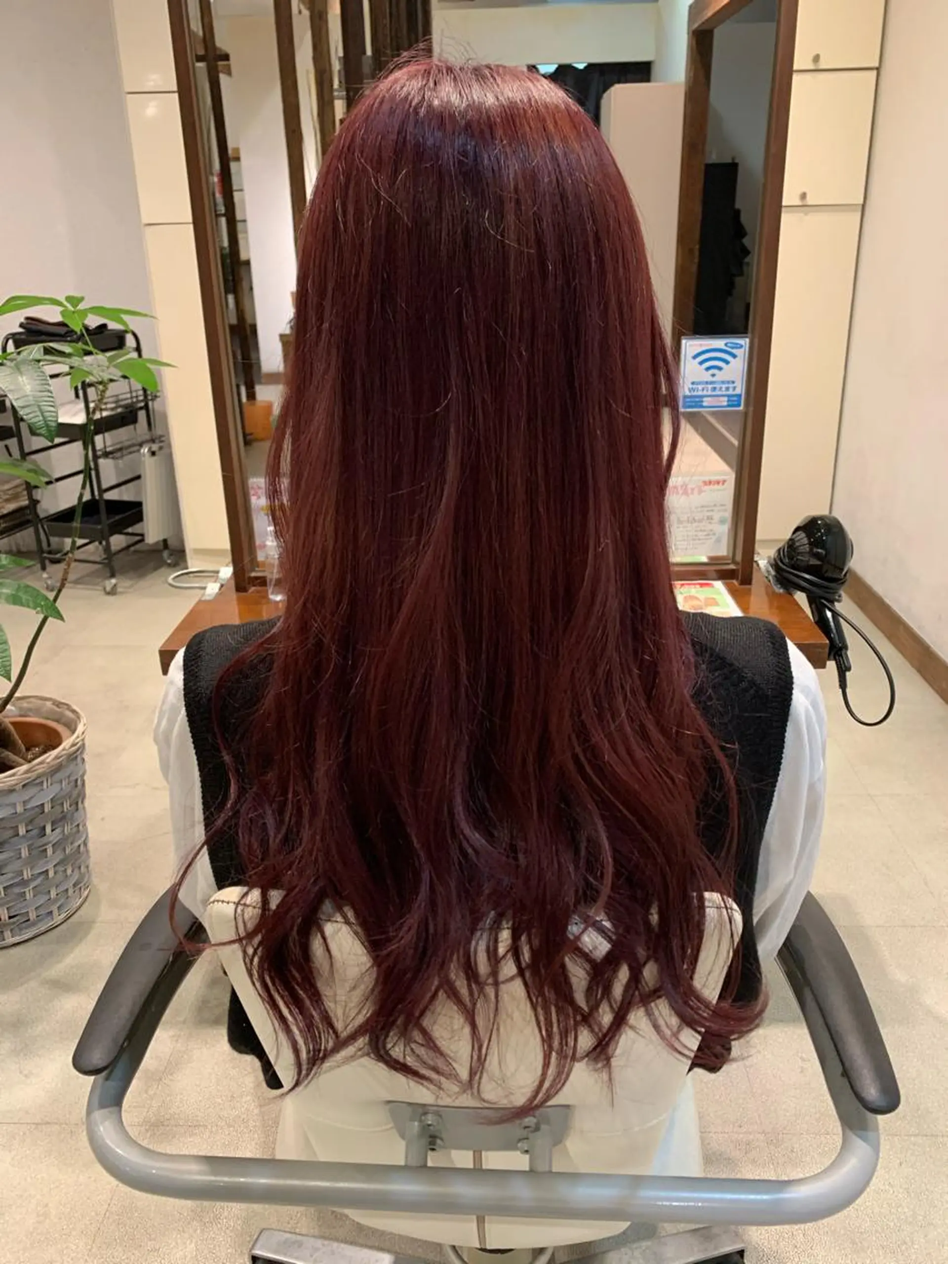 ロング カラー レッドカラー 🥀濱野 七海🥀のヘアスタイル