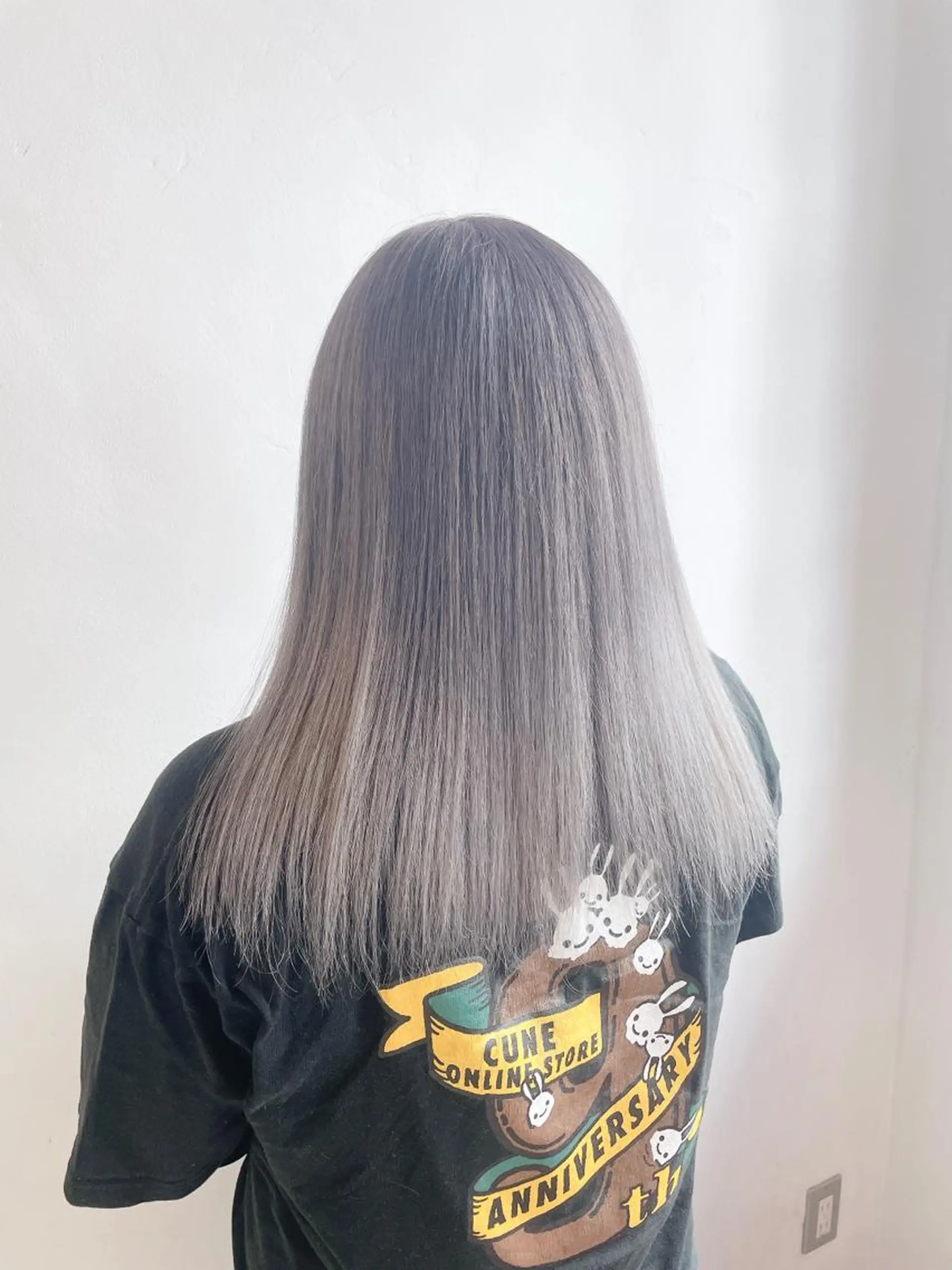 ロング カラー バレイヤージュ ブリーチ ケアブリーチ ダークグレー ダブルカラー ヘアカラー トリートメント Lilith所属・デザインカラー 髪質改善Lilithのその他イメージ