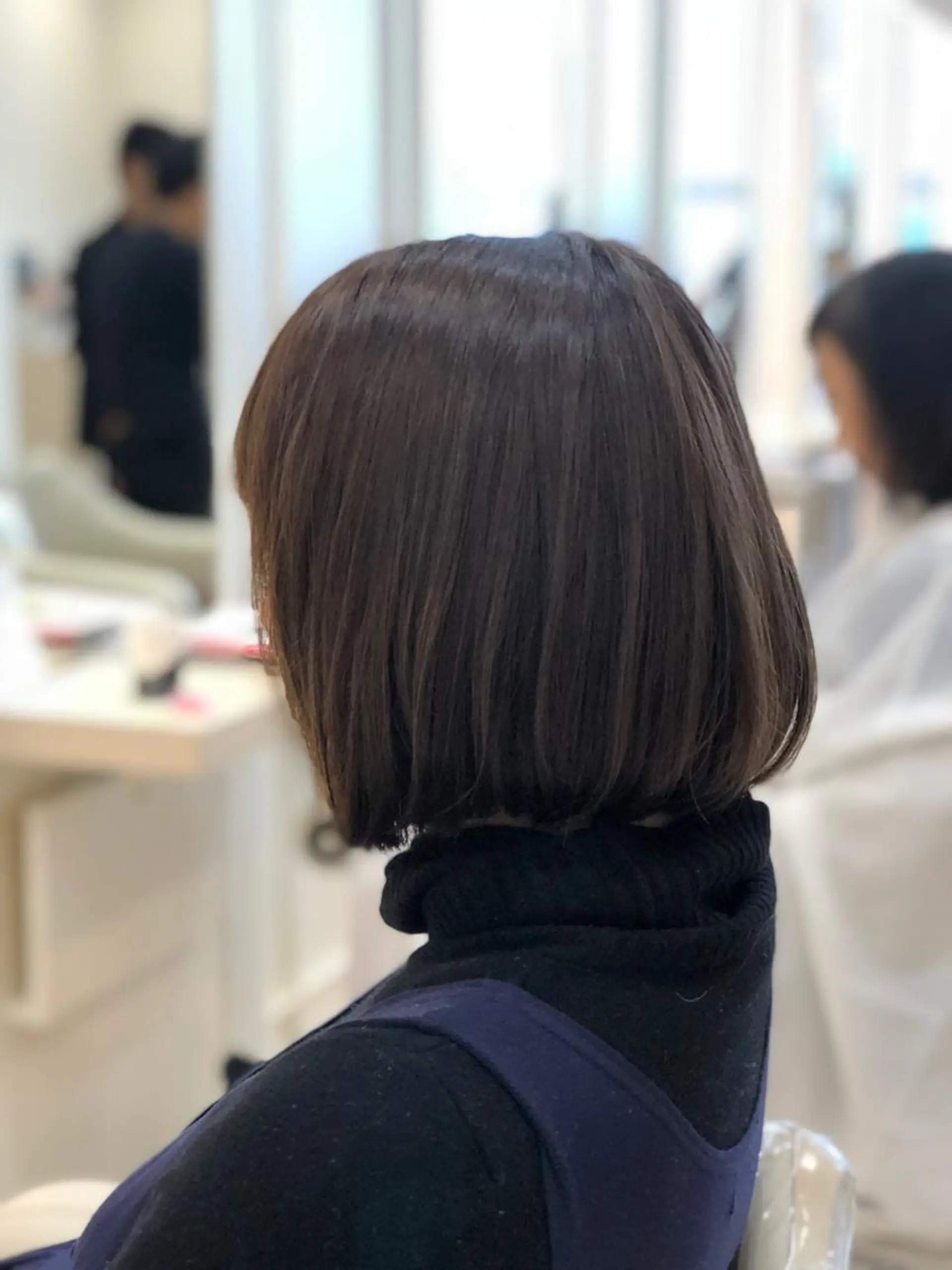 ショート カラー グレージュ ハイライトカラー ボブ ハイライト 須賀 一美のヘアスタイル