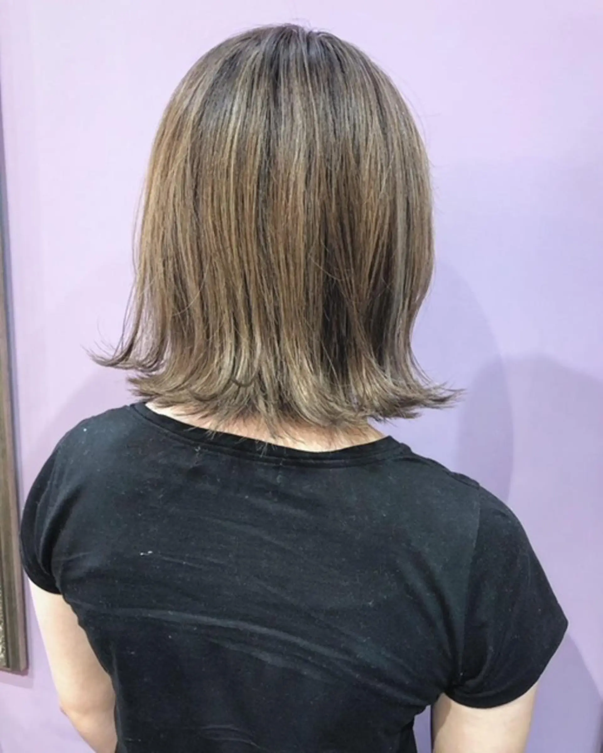 ミディアム カラー アッシュ ベージュカラー ブリーチ ケアブリーチ デザインカラー 細川 亮のヘアスタイル