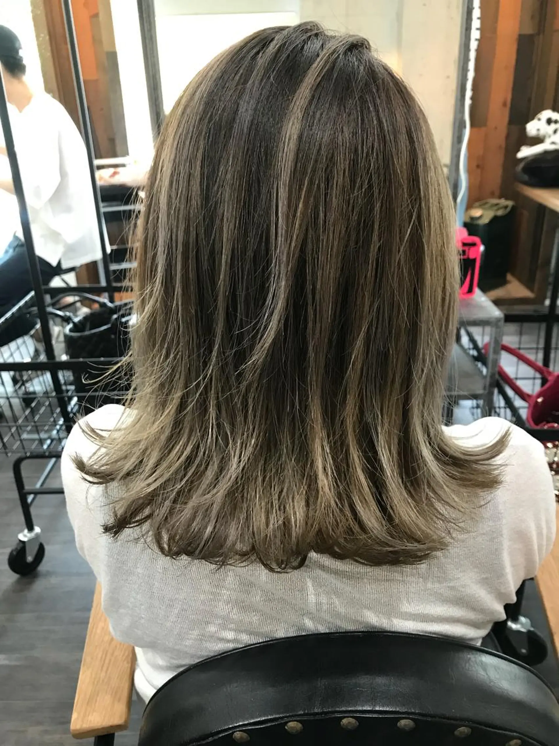 ミディアム 家田 竜のヘアスタイル