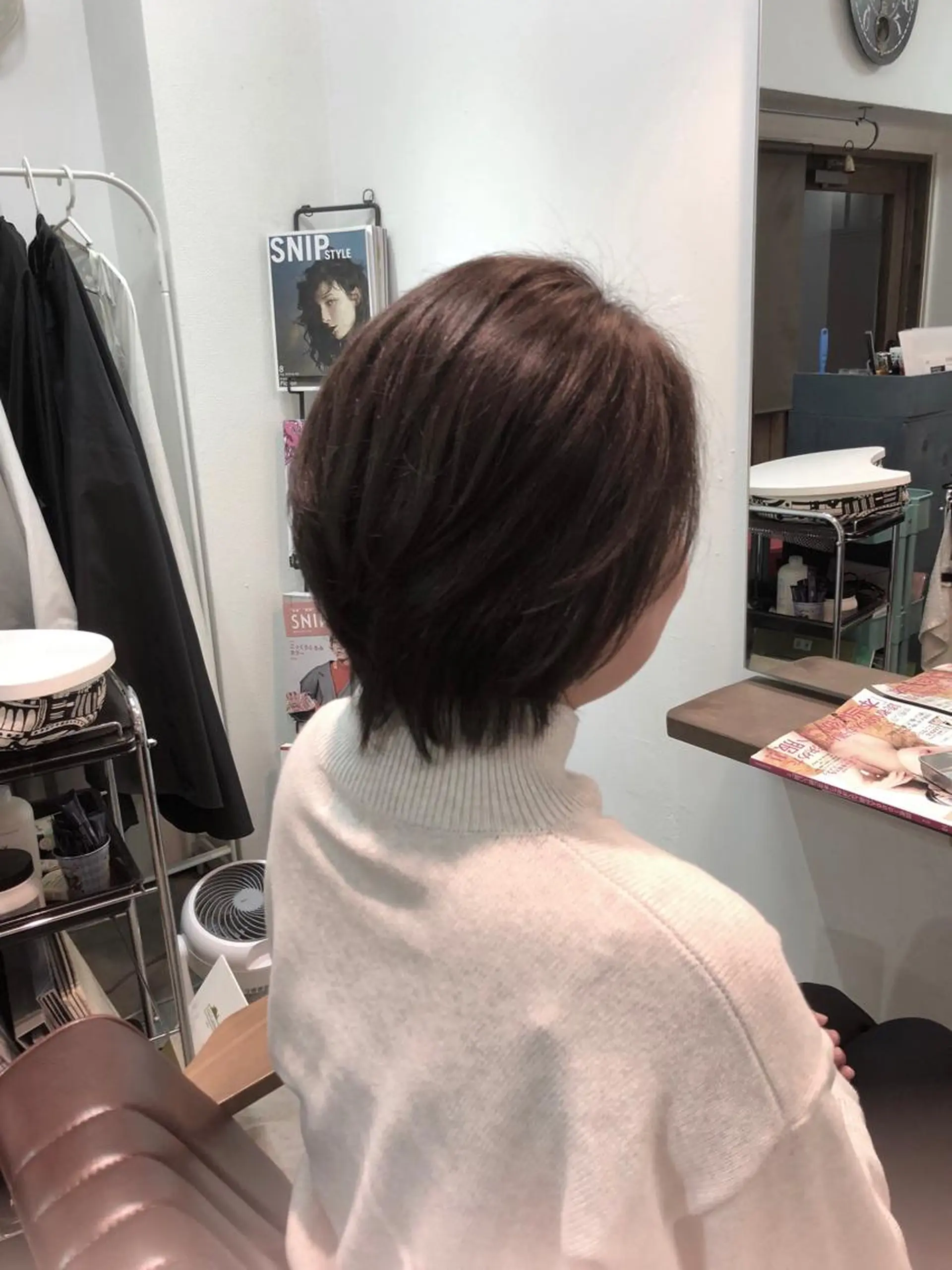 ショート カラー アッシュ アッシュグレー ヘアカラー 村田 幸穂のヘアスタイル