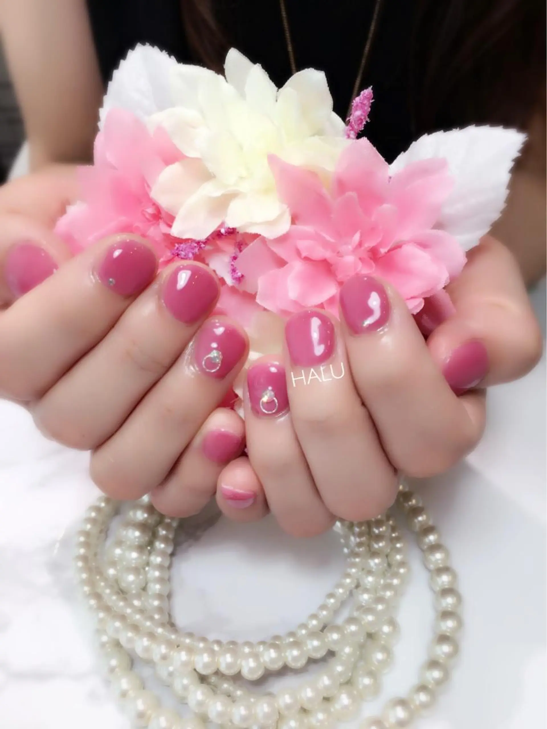 ネイル ワンカラーネイル ストーンネイル HALU ハルのネイルデザイン