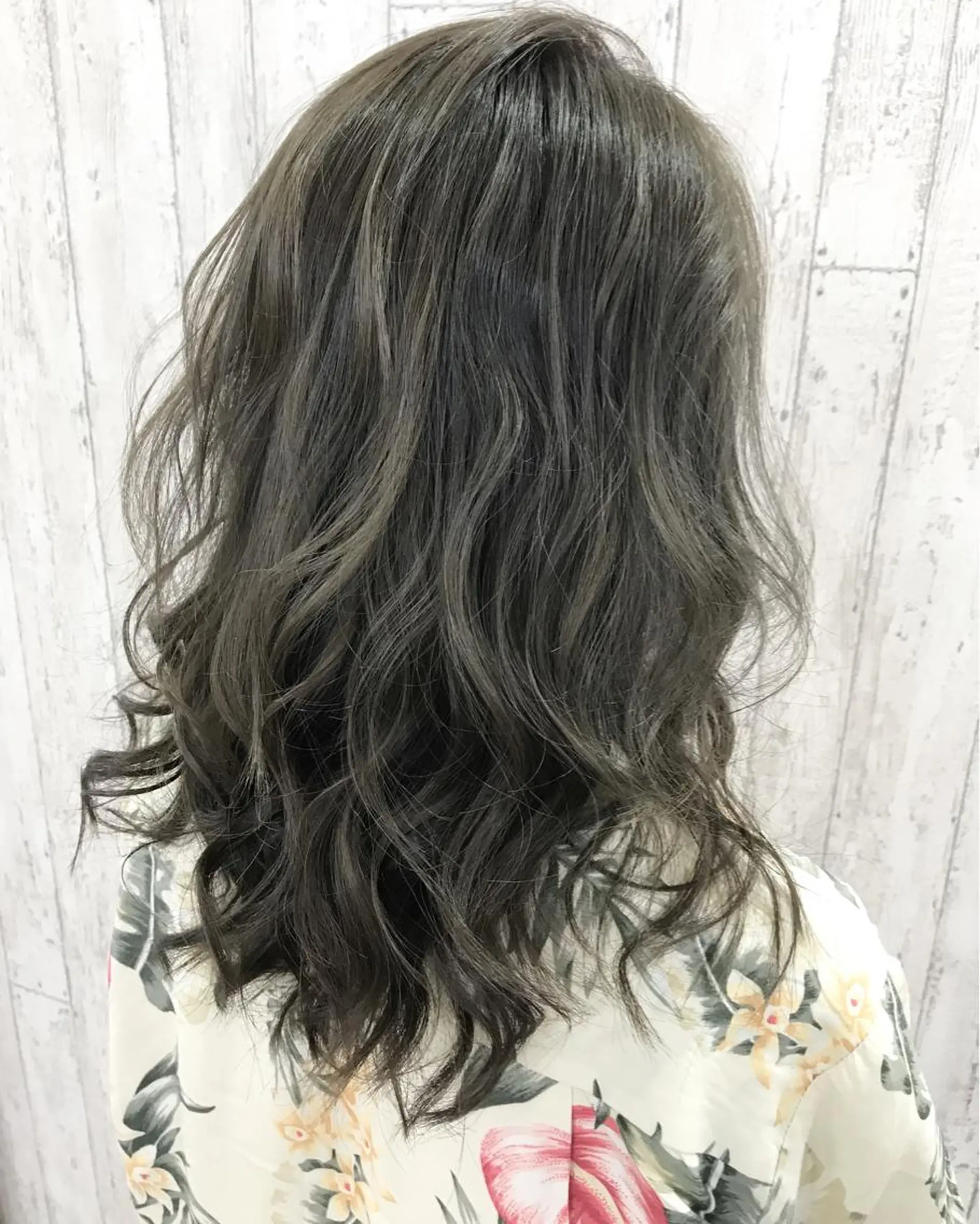 セミロング カラー アディクシーカラー グレージュ kazufumi ..のヘアスタイル