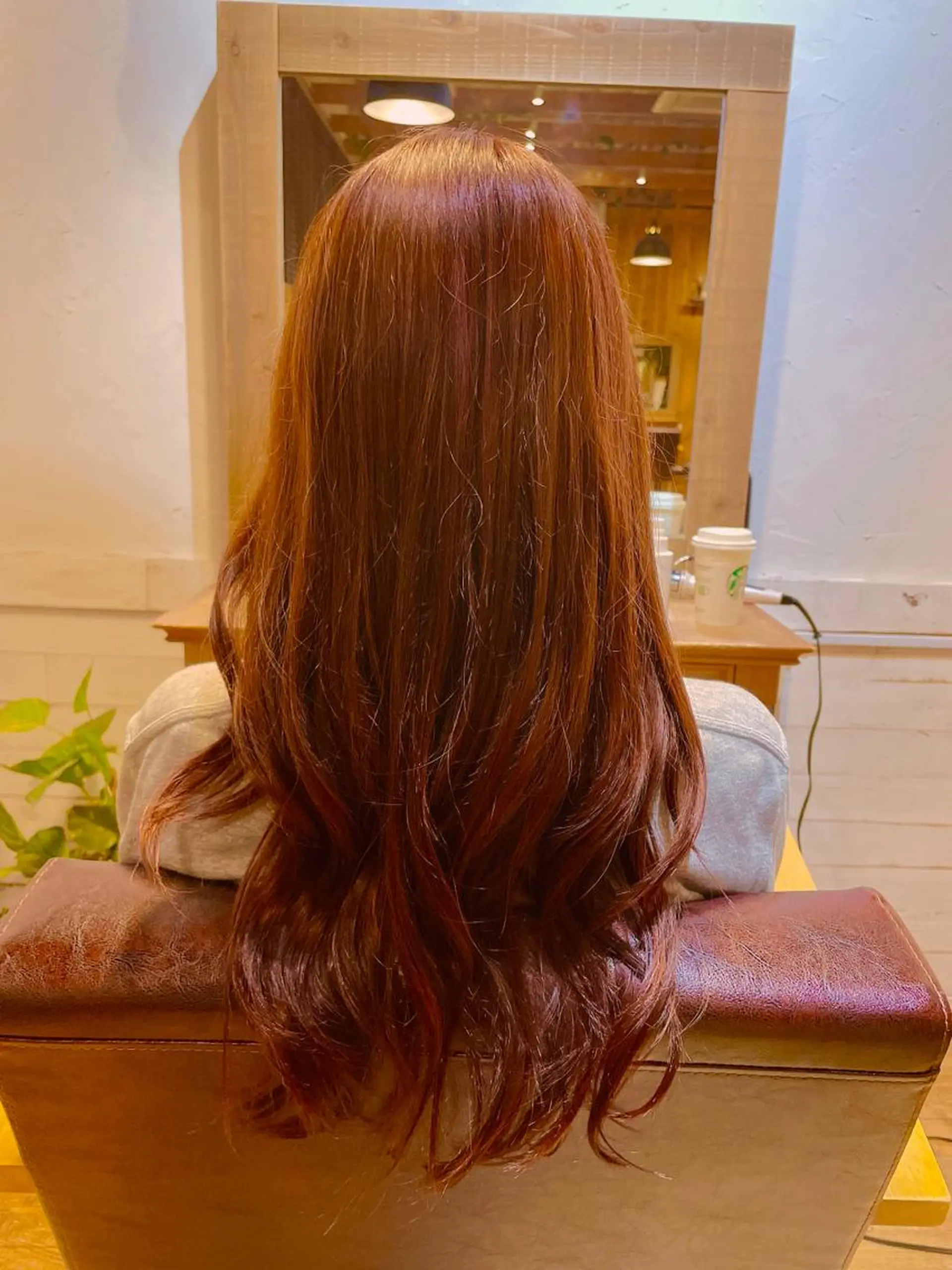 ロング 黒岩 明日美のヘアスタイル