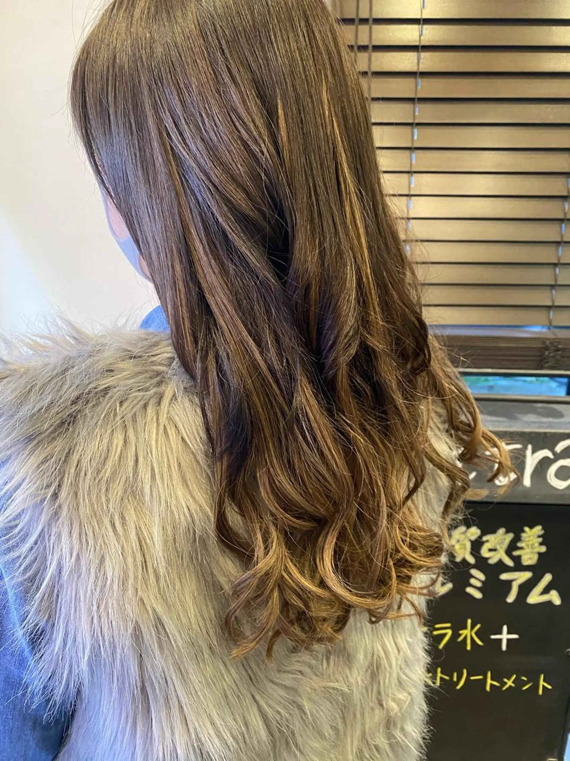 ロング エクステ 新谷 桃子のヘアスタイル