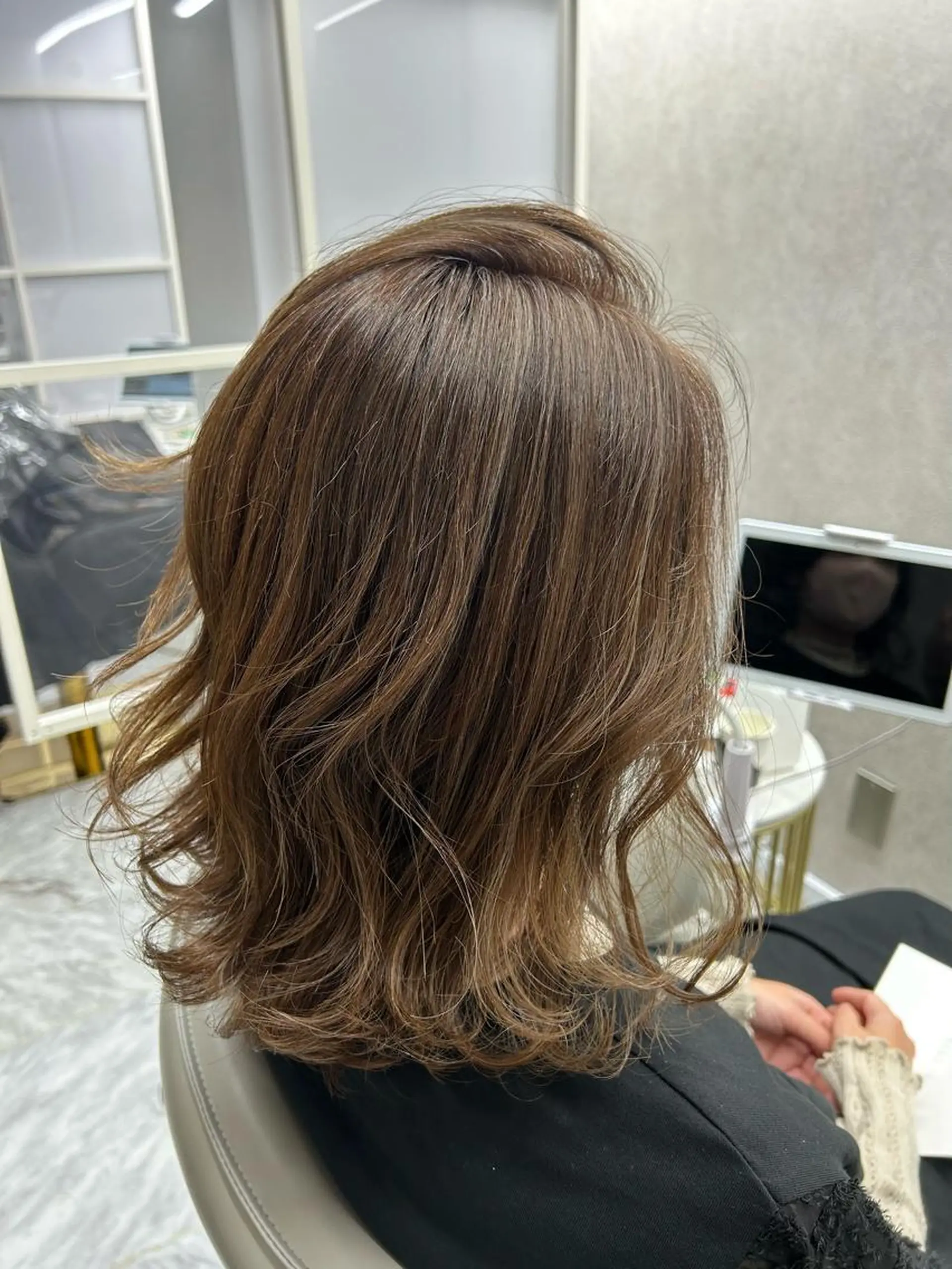 ミディアム カラー N/デザインカラー 🌿ナギのヘアスタイル