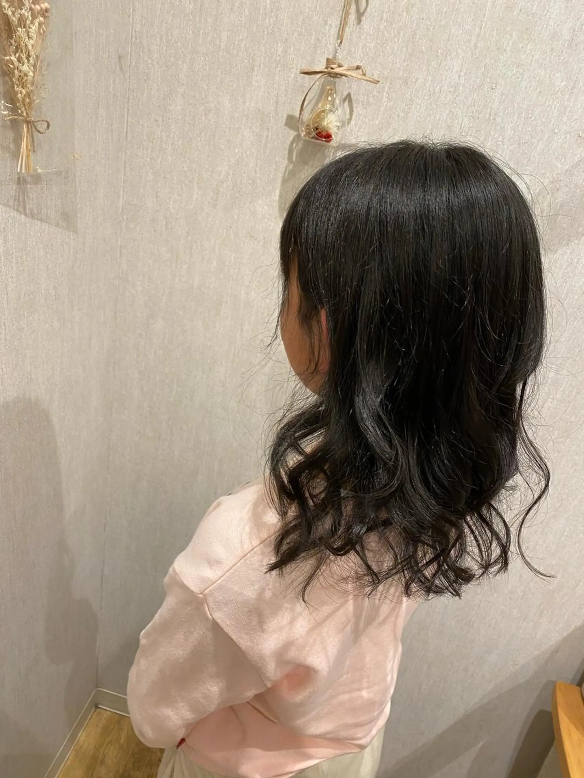 セミロング 大島 瑞穂　ビズヘアーのマツエク・マツパデザイン