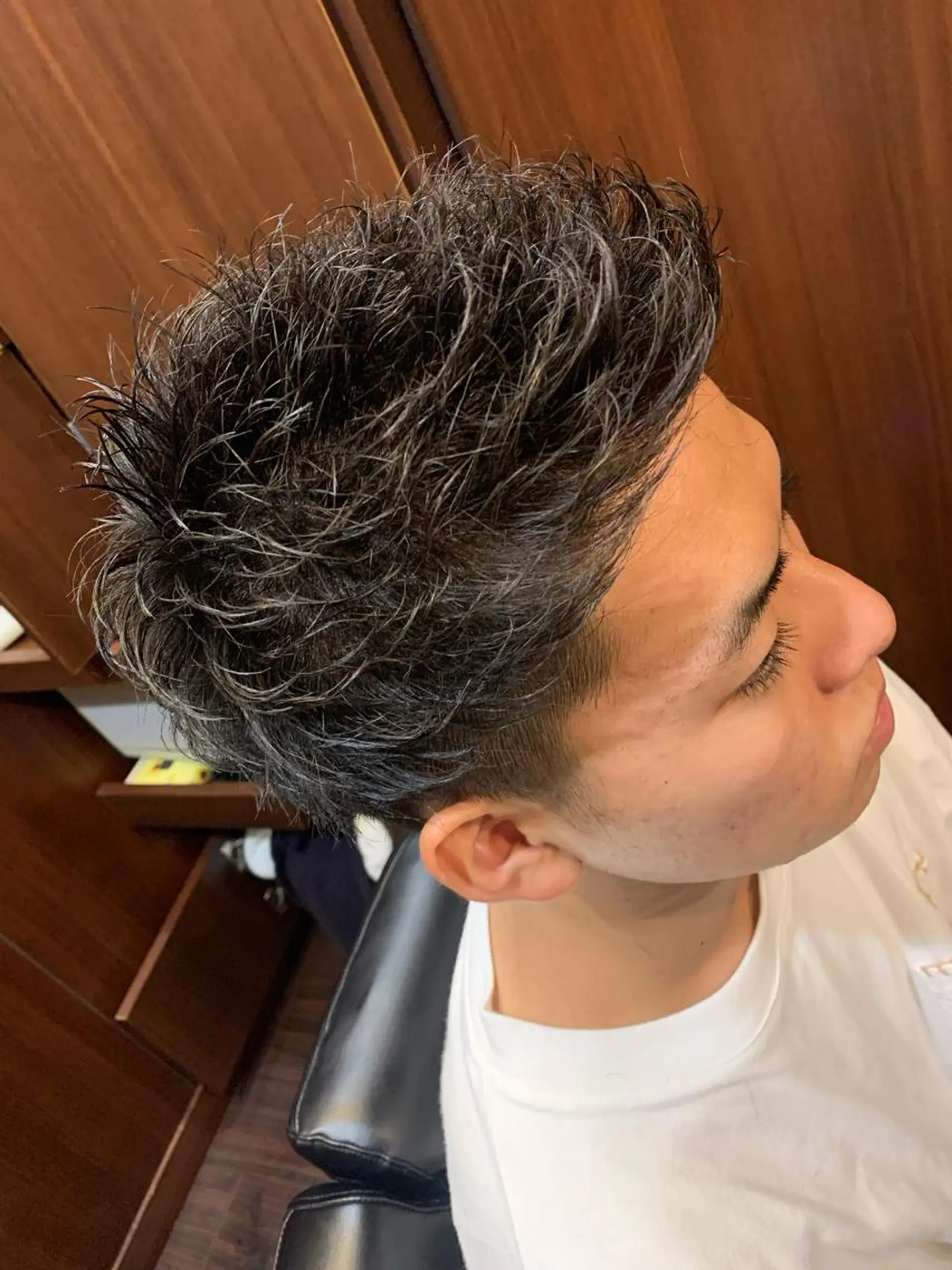 ショート パーマ メンズ 羽木 隆徒のヘアスタイル