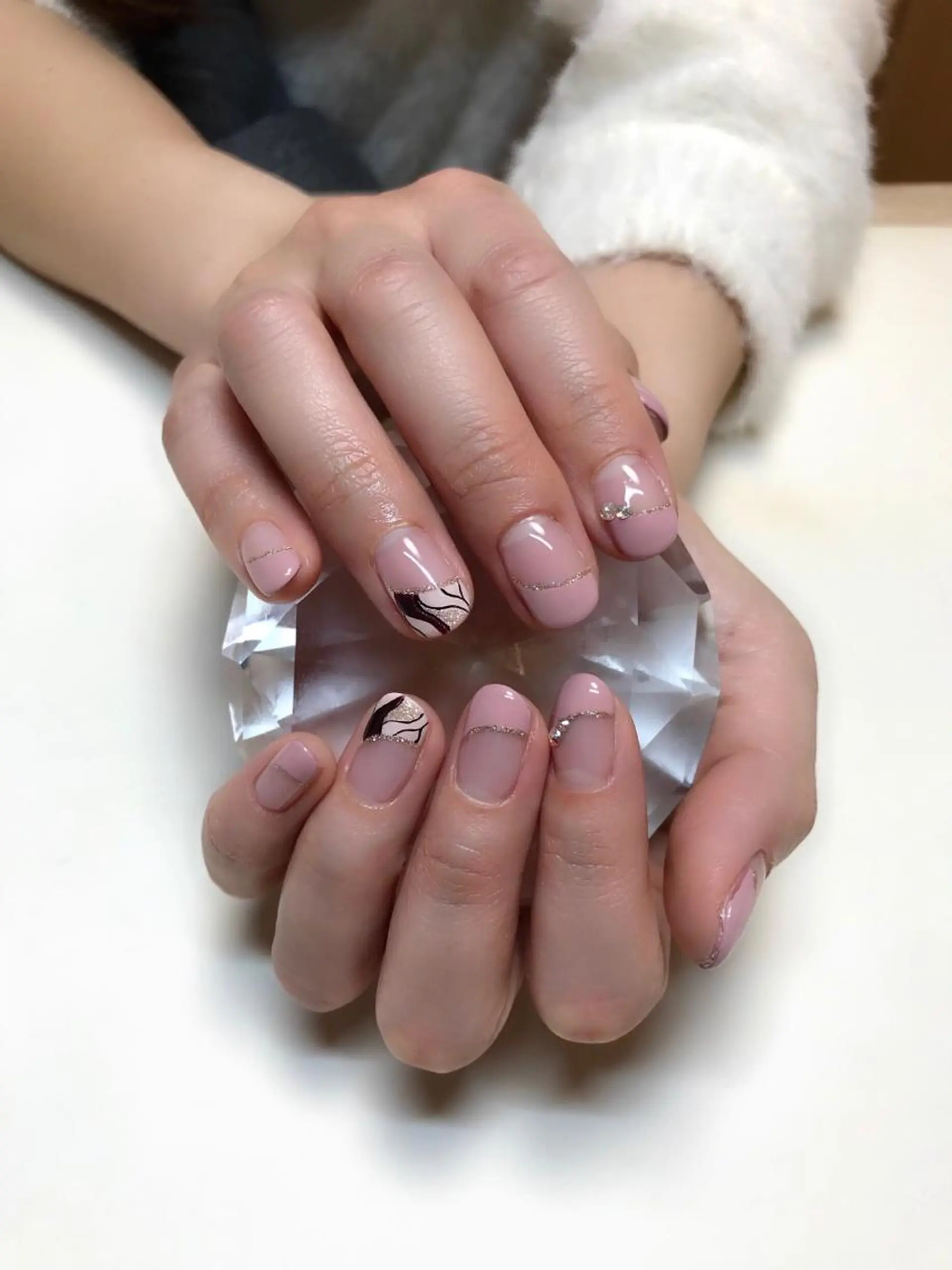 ネイル クリアネイル ハンドネイル 'mm所属・'mm  (ミリ) ＭＡＮＡＭＩのネイルデザイン