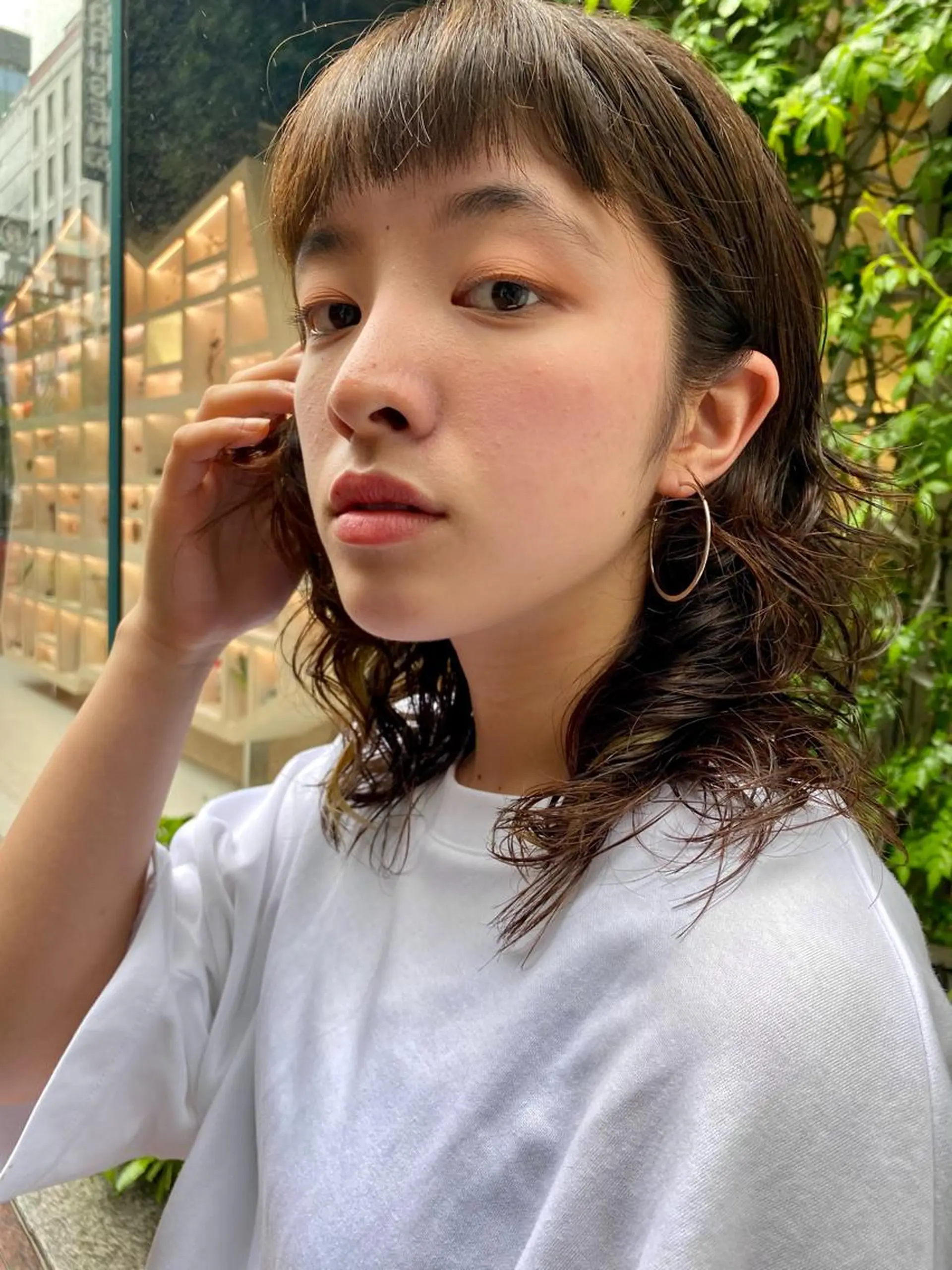 ミディアム ヘアカラー トリートメント 顔周り/ブリーチなし /縮毛矯正🫧伊勢のヘアスタイル