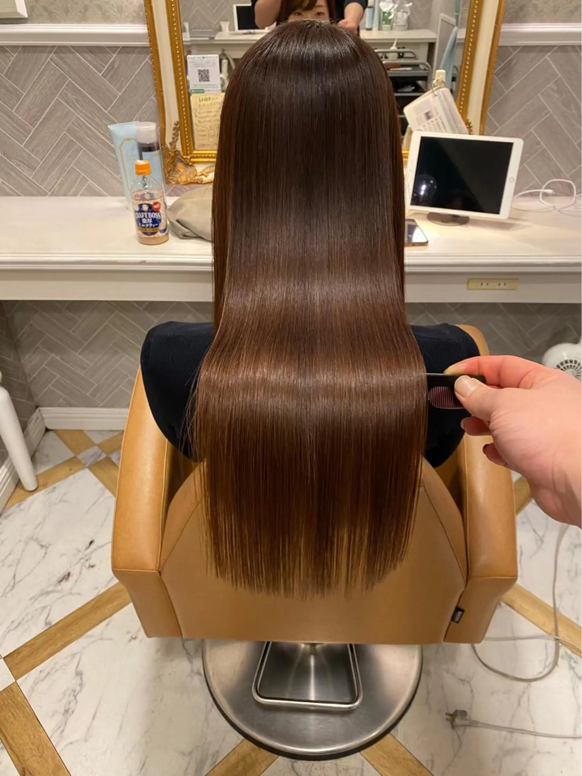 ミディアム カラー カット ヘアカラー トリートメント 顔周り/ブリーチなし /縮毛矯正🫧伊勢のヘアスタイル