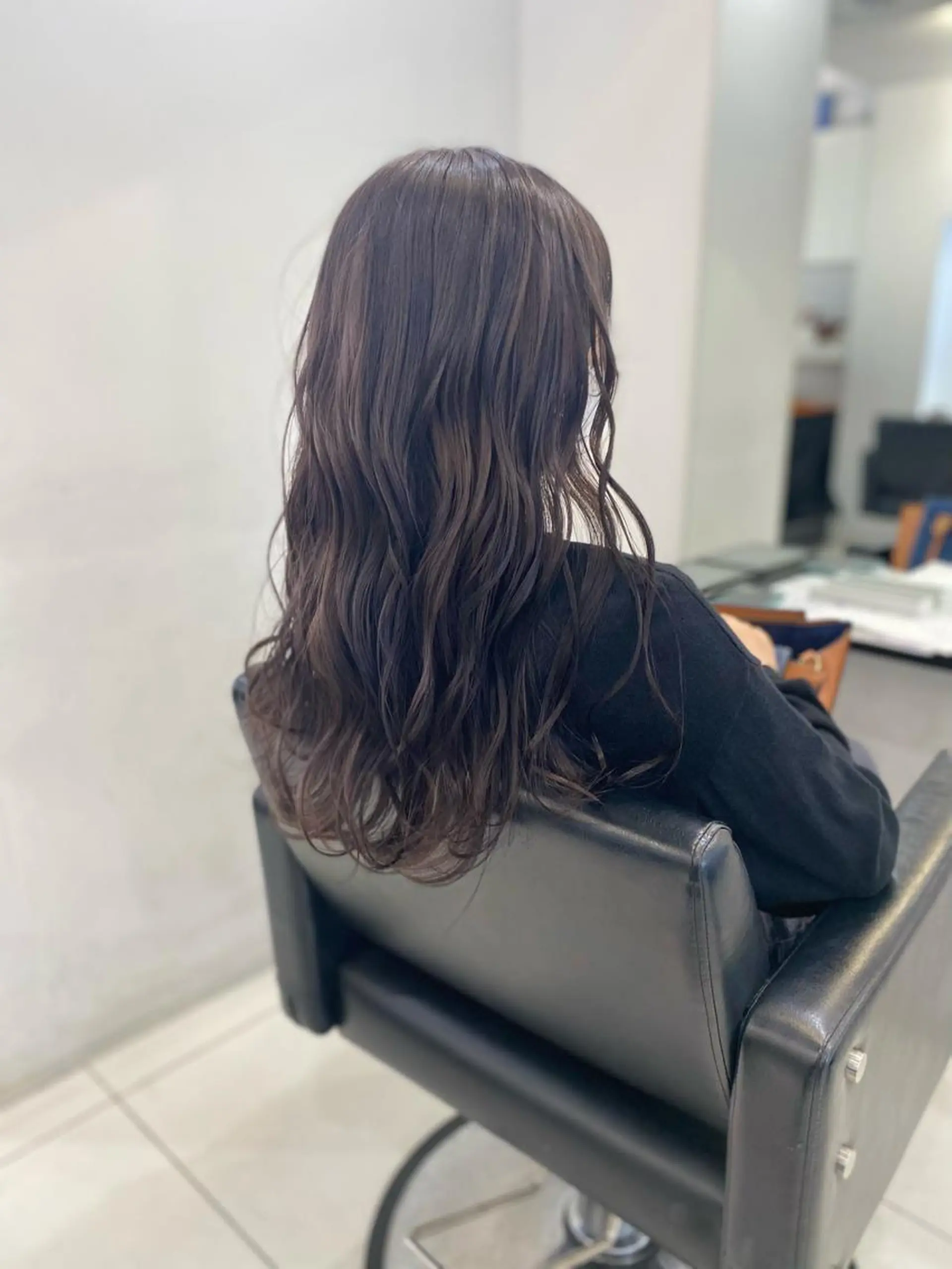 ロング カラー グレージュ ラベンダーカラー ラベンダーグレージュ ラベンダーグレー opus 店長大和 レイヤー/赤み消しのヘアスタイル