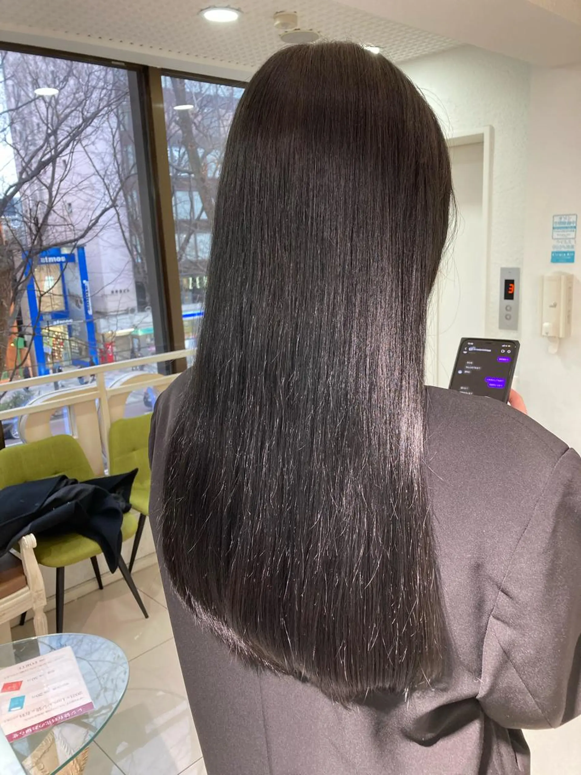 ロング カラー 黒髪 ブルーカラー ブルーブラック ヘアカラー トリートメント 🇰🇷韓国風艶髪✨ 髪質改善 倉岡しおんのヘアスタイル