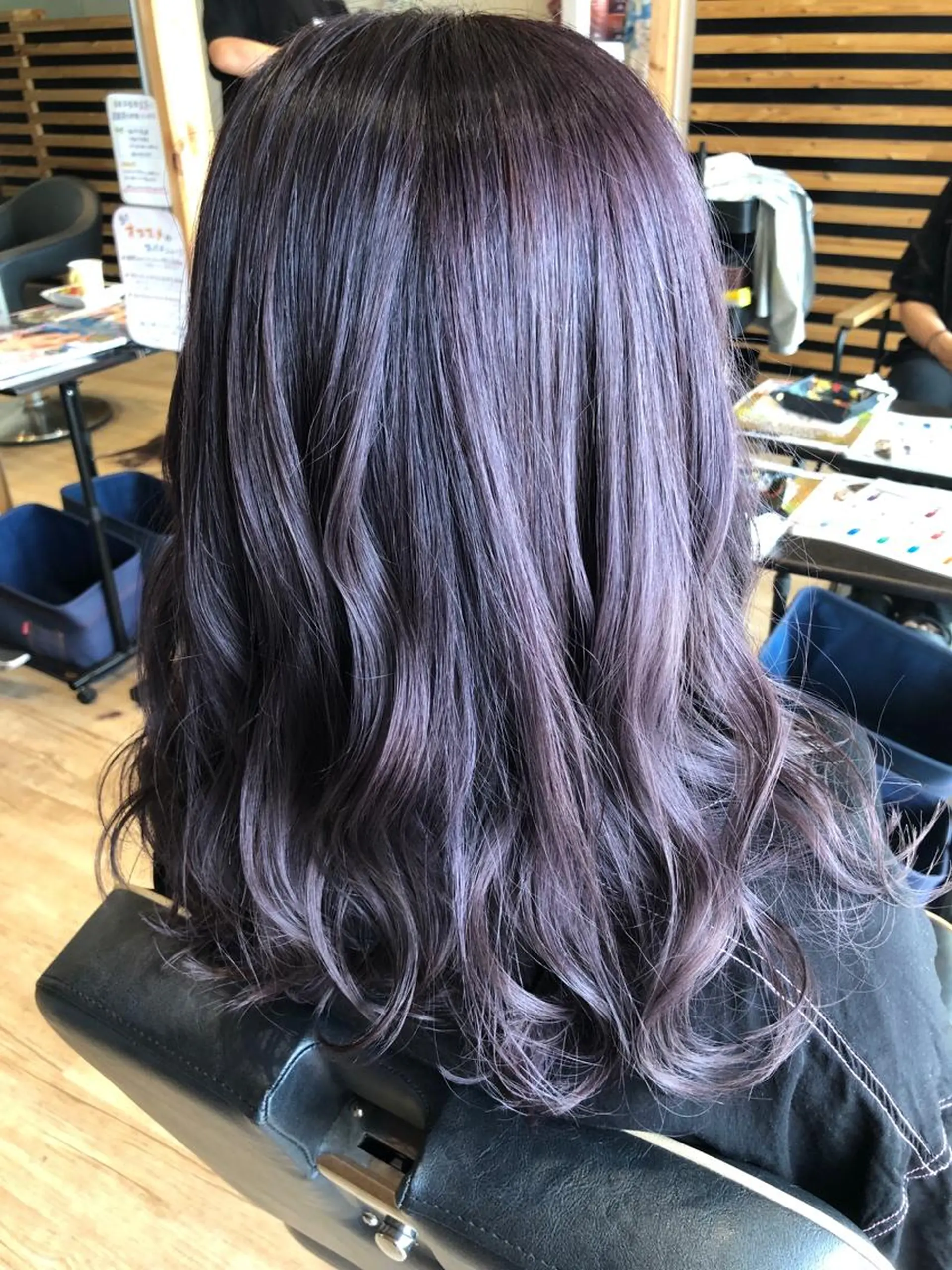 カラー 早川 真幸のヘアスタイル