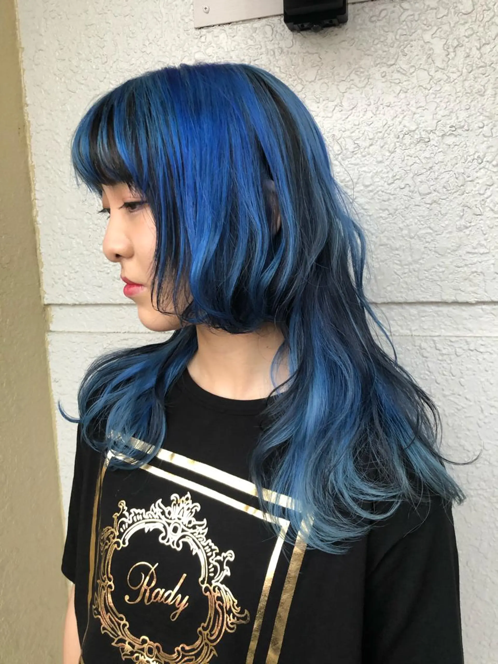 セミロング カラー レイヤーカット ウルフカット ウルフレイヤー レイヤーカット匠 イソザキノリユキのヘアスタイル