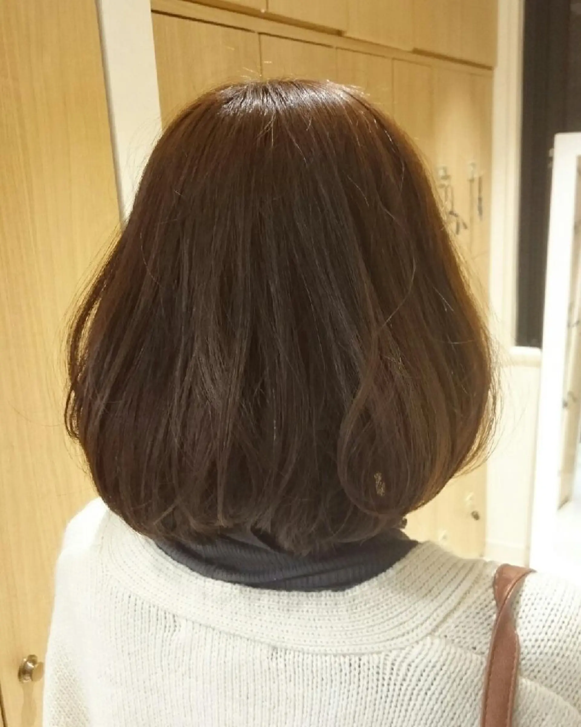 ミディアム カラー イルミナカラー 透明感ハイライト◎ 伊藤夏海のヘアスタイル