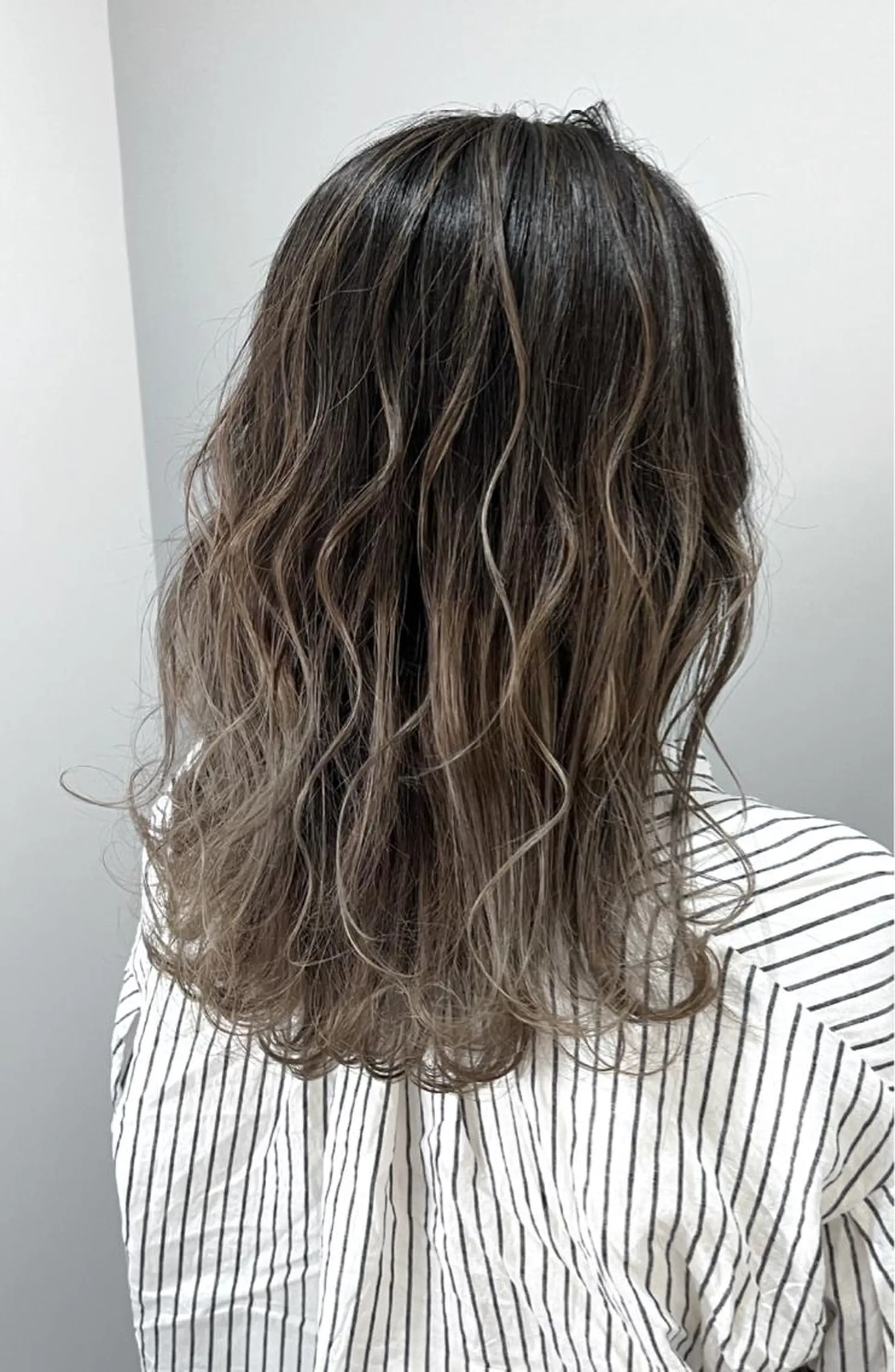 カラー バレイヤージュ グレージュ カット ヘアカラー トリートメント APSEE メンズカラー特化のヘアスタイル