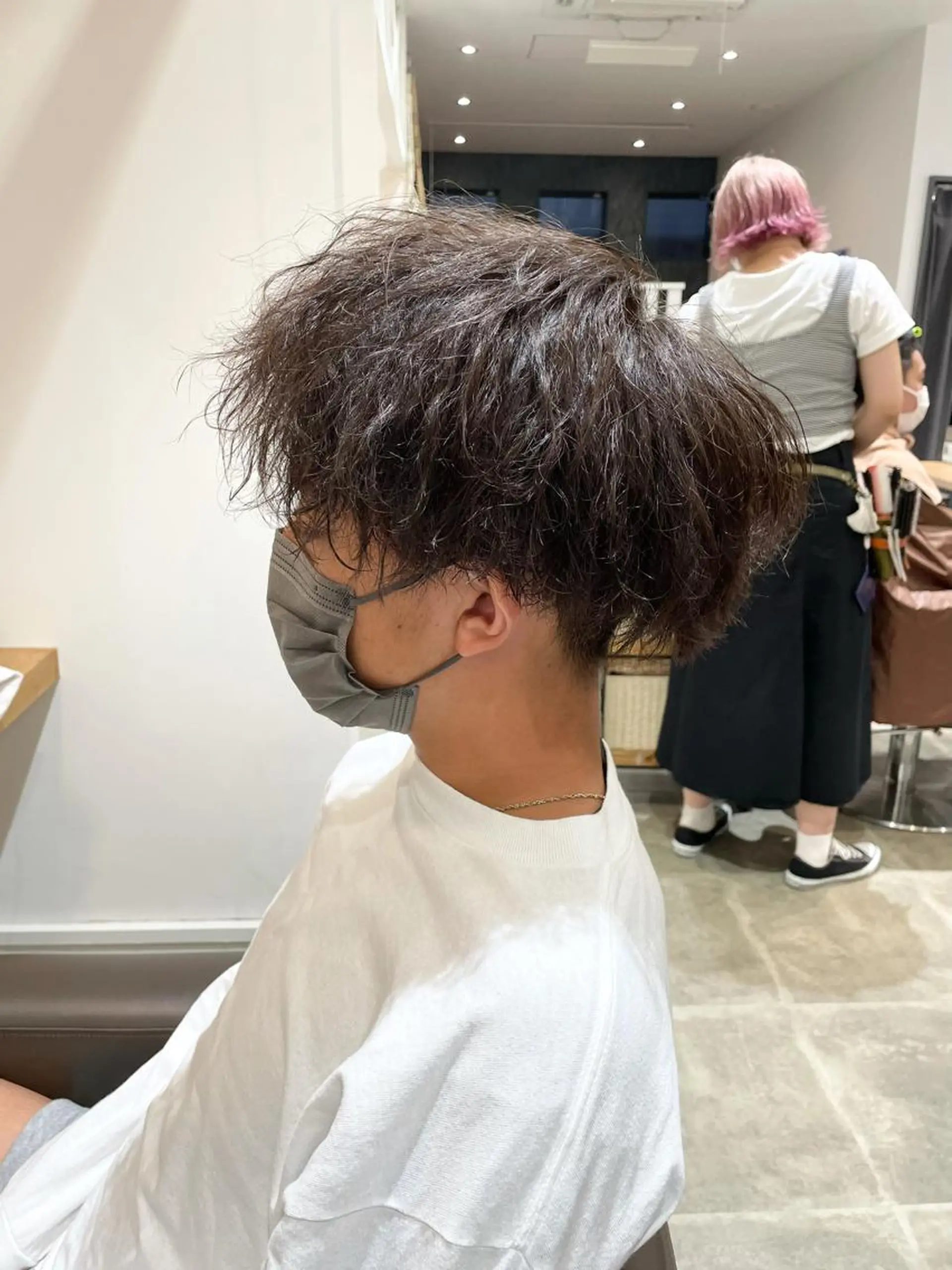 パーマ メンズ 葵/レイヤーカット/ 韓国風/透明感カラーのヘアスタイル