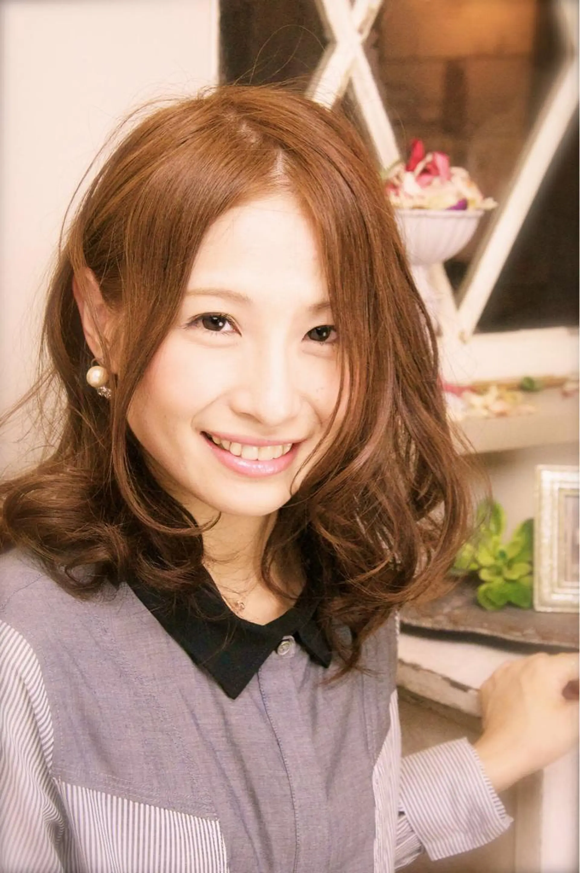 セミロング Euphoria 【ユーフォリア】のヘアスタイル