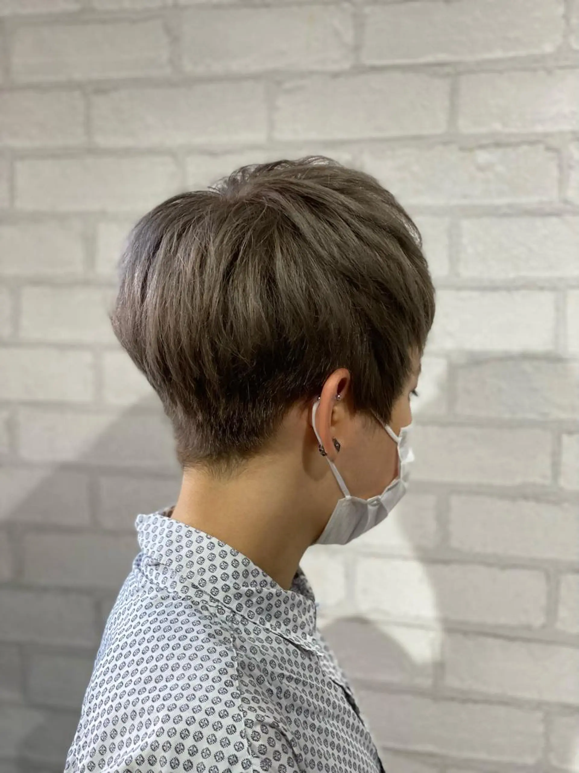 ショート カラー グレージュ ✨ハイトーン カラー福岡拓也✨のヘアスタイル