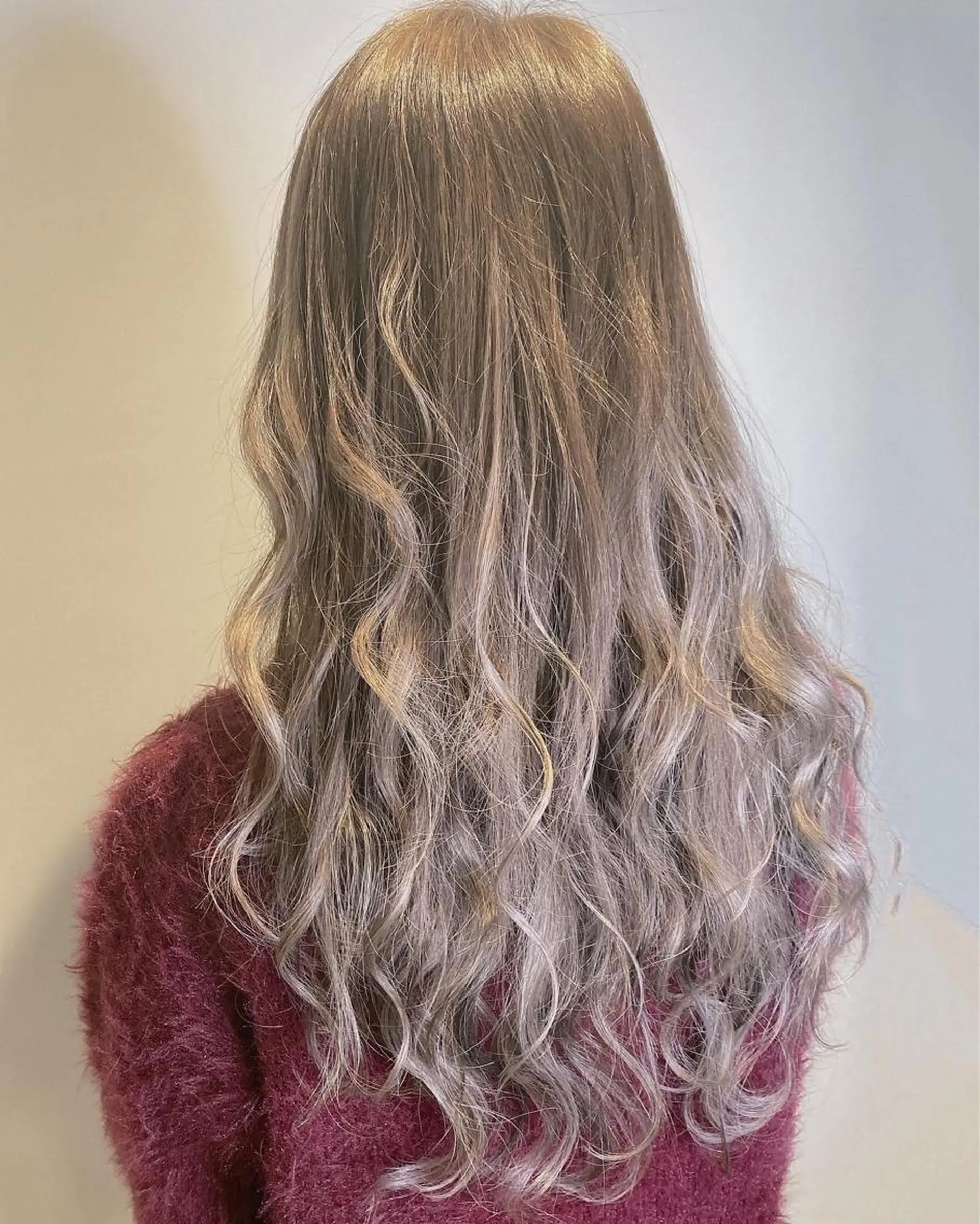 ロング カラー 髪質改善/美髪矯正/ ハイトーン Kuroのヘアスタイル