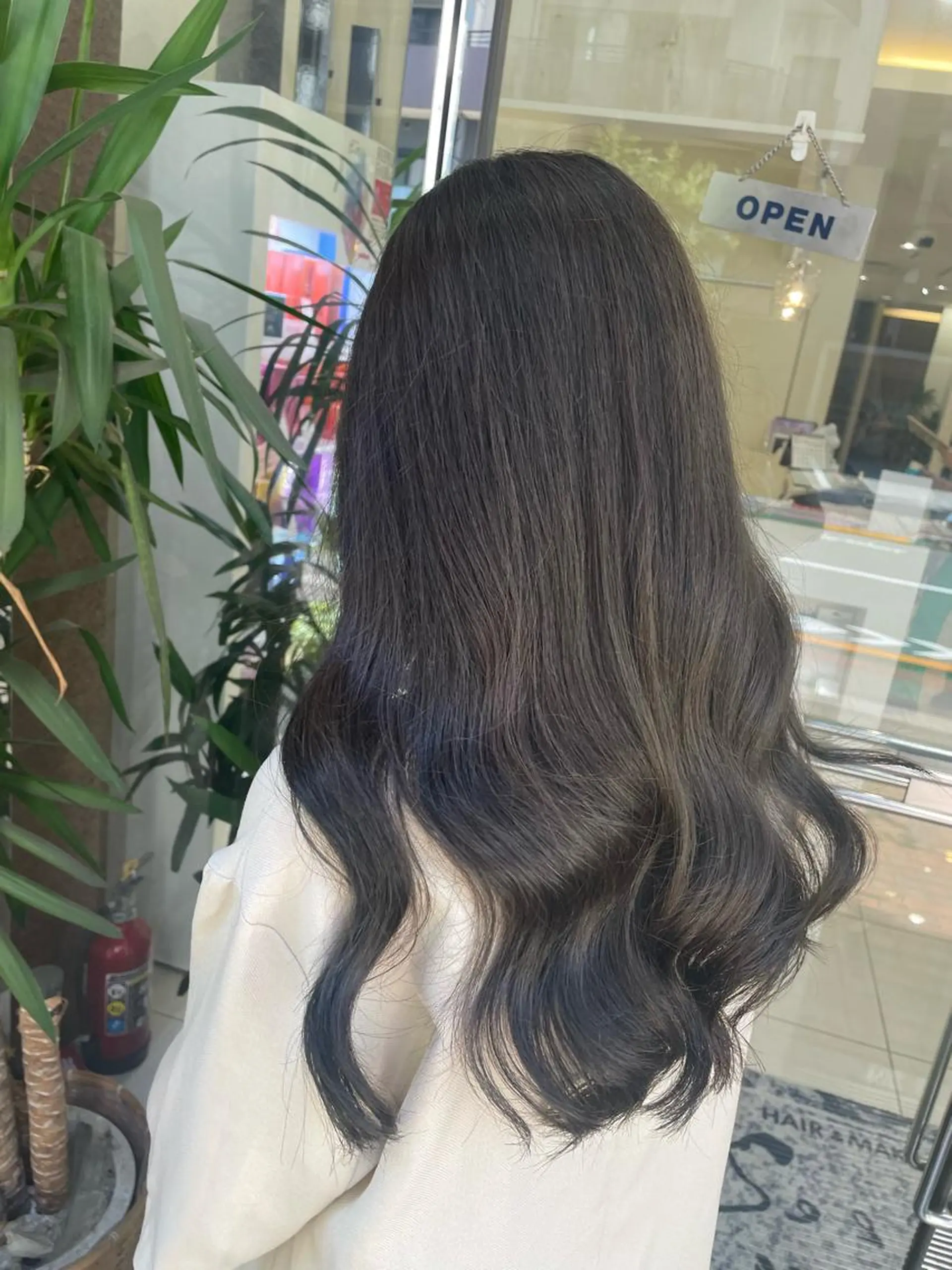 ロング カラー アッシュ カット ヘアカラー トリートメント 田野倉NEXT店 美髪ニストのヘアスタイル
