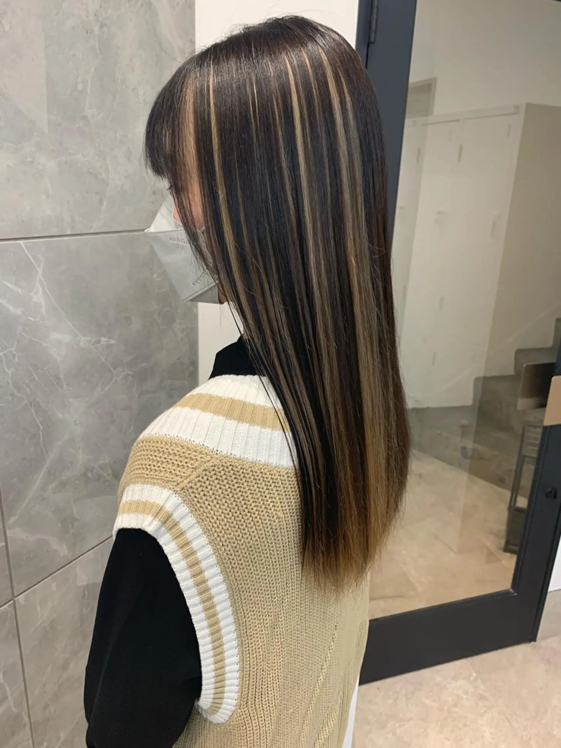 セミロング カラー ヘアアレンジ 🫧縮毛矯正/髪質 改善🫧熊野未来のヘアスタイル