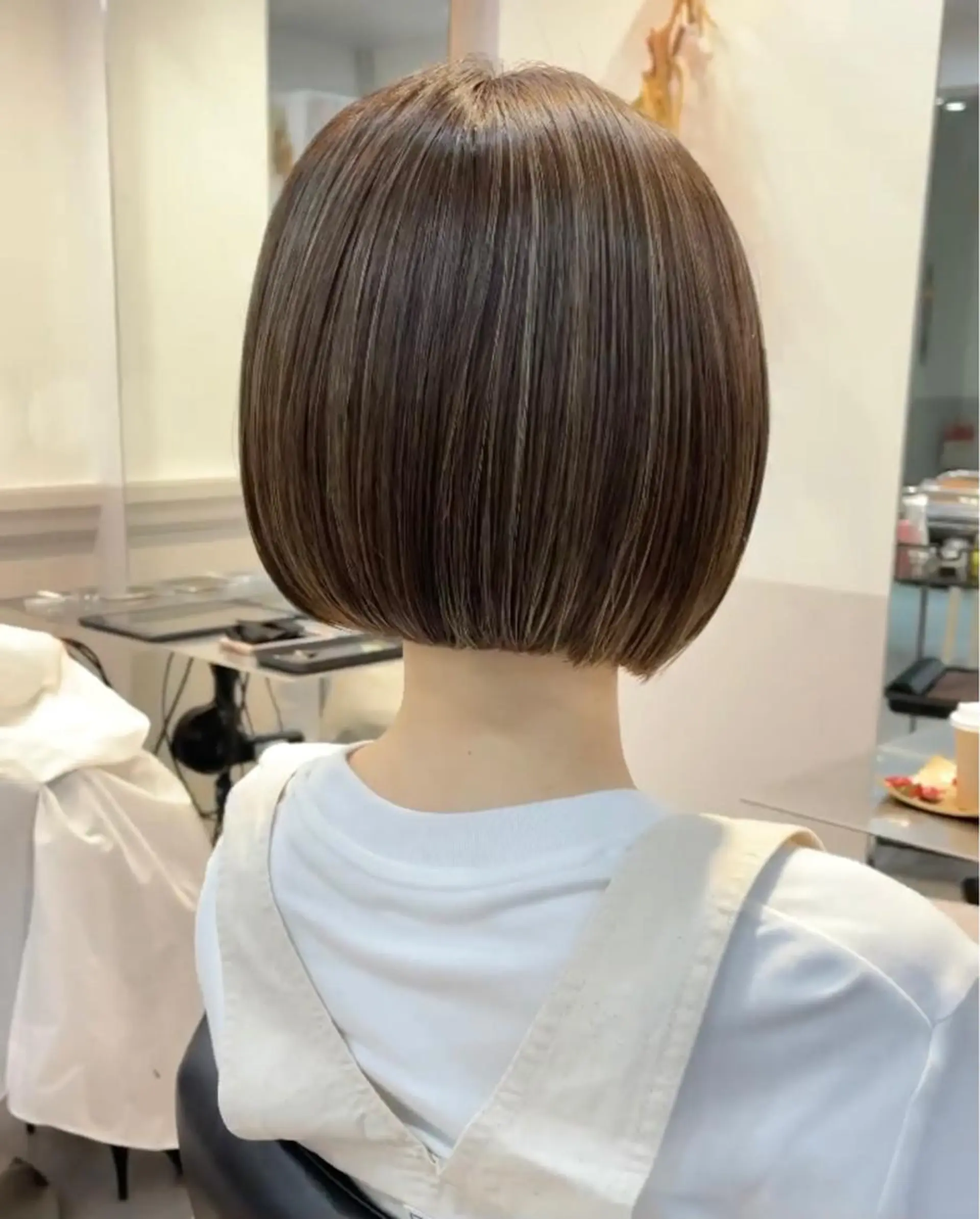 ショート オカダ ノゾミのヘアスタイル