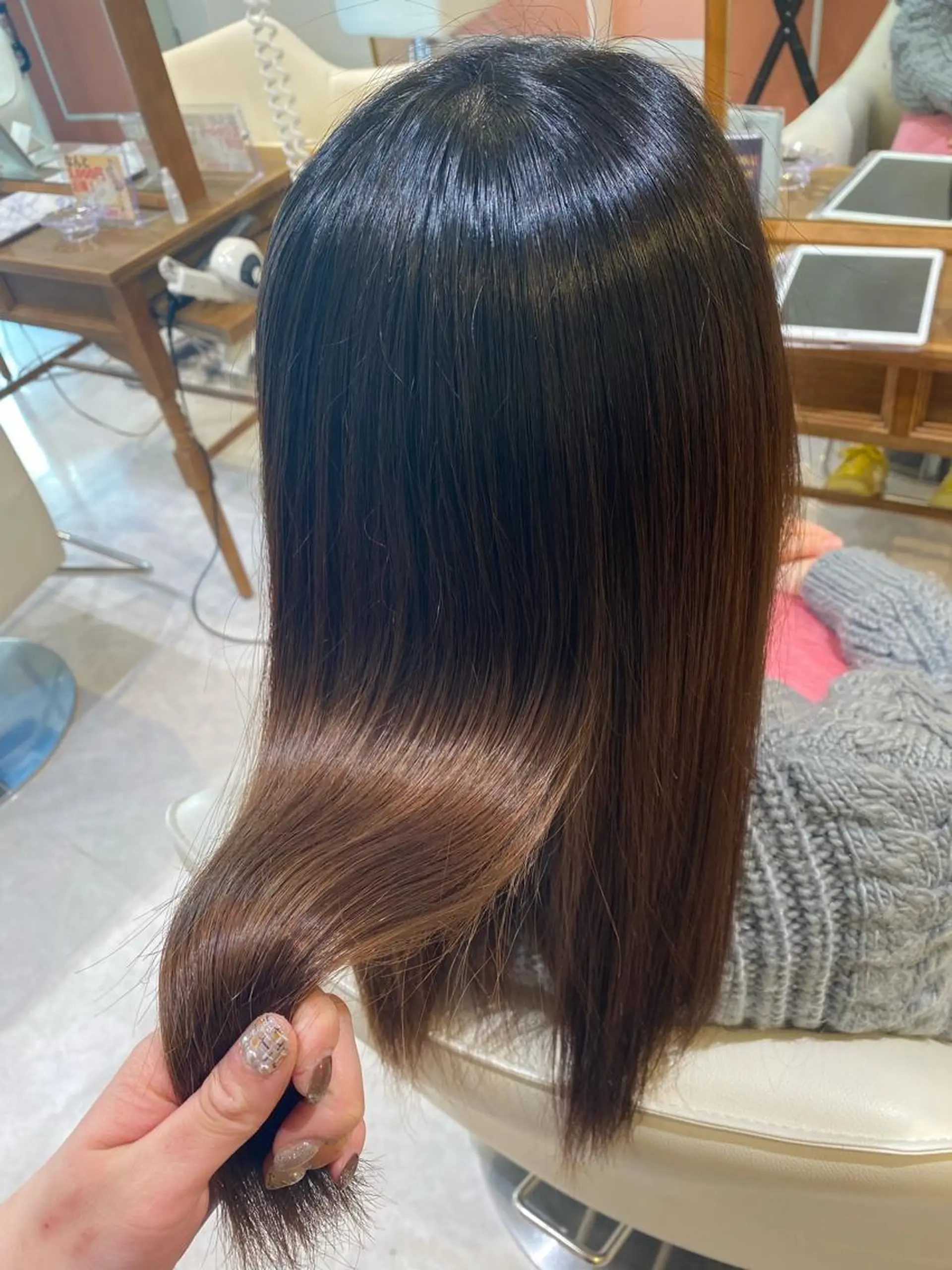 ロング 梛木 唯のヘアスタイル