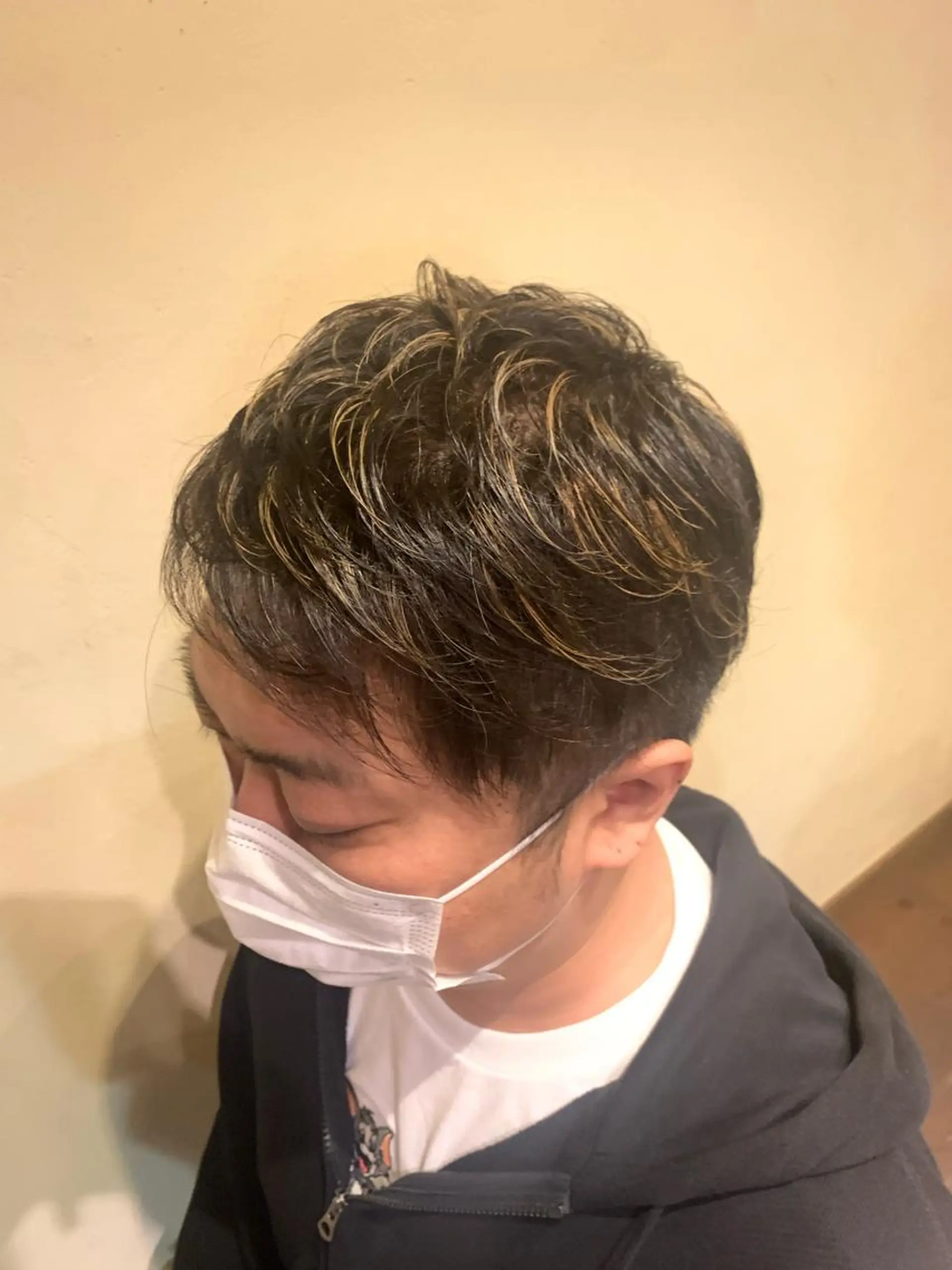 カラー メンズ メンズメッシュ デザインカラー メッシュ 竹谷 千佳子のエステ・リラクイメージ