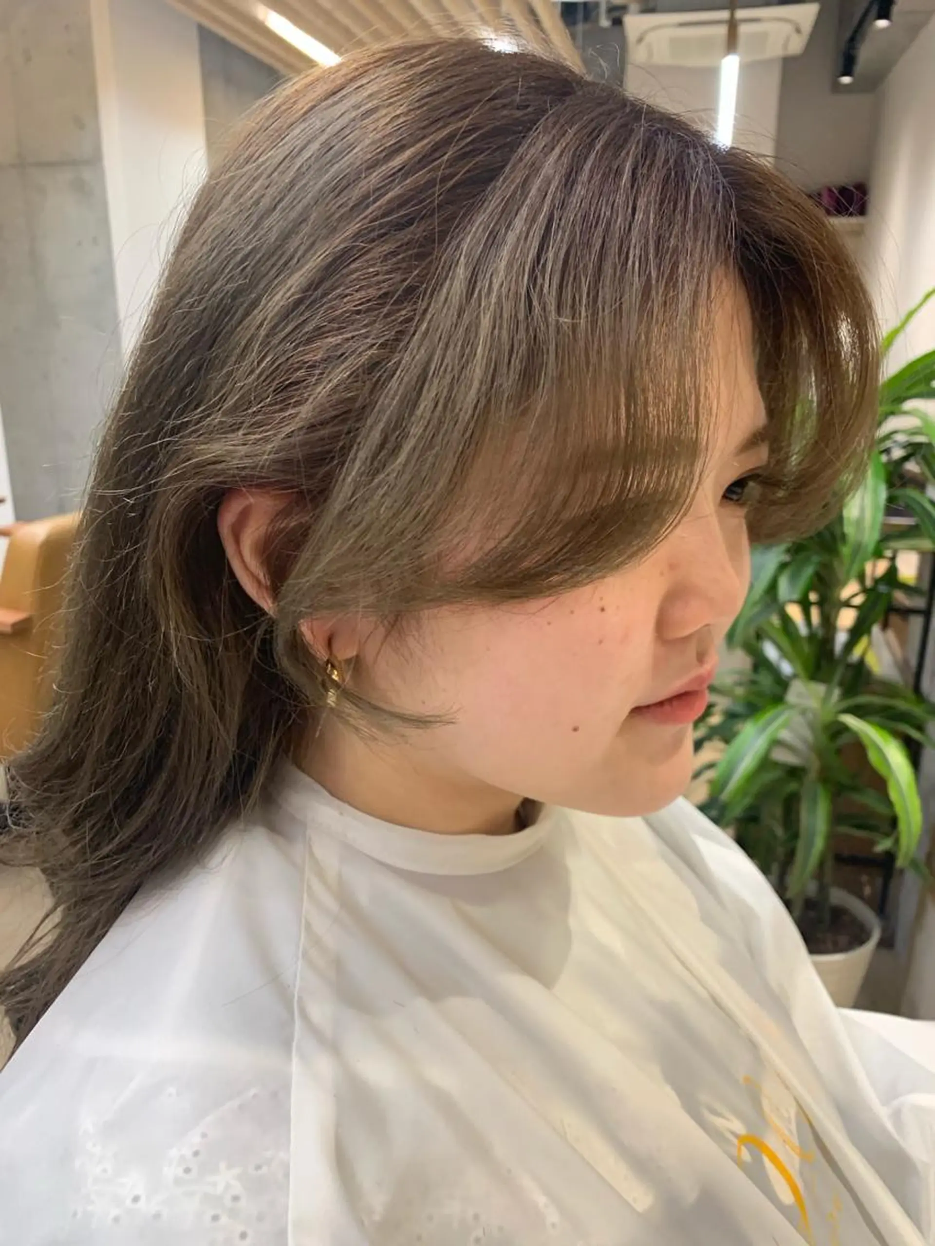 ミディアム 韓国風ヘア 鈴木 まりやのヘアスタイル